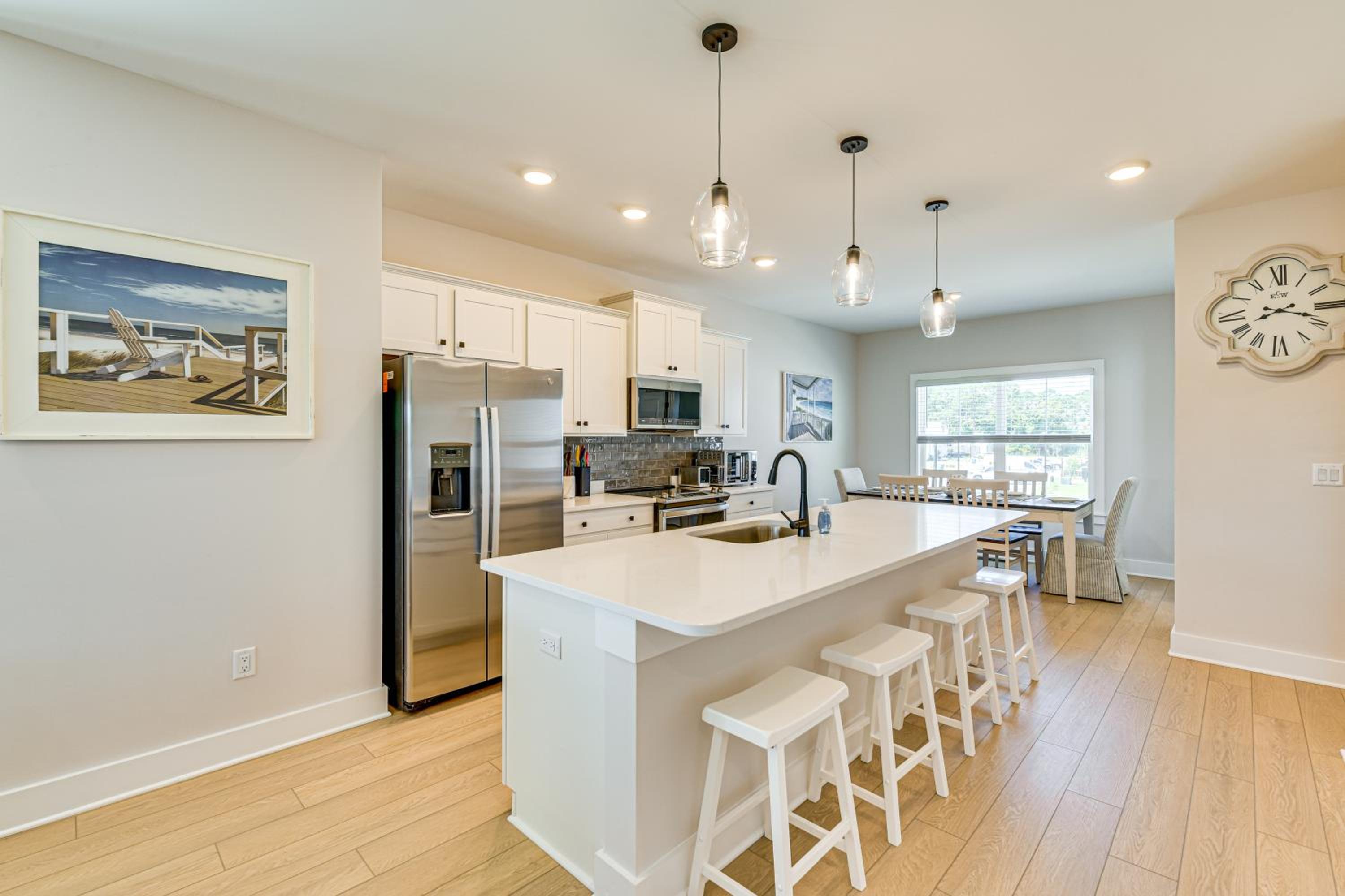 Easy Beach Access New PCB Retreat with Resort Pool!