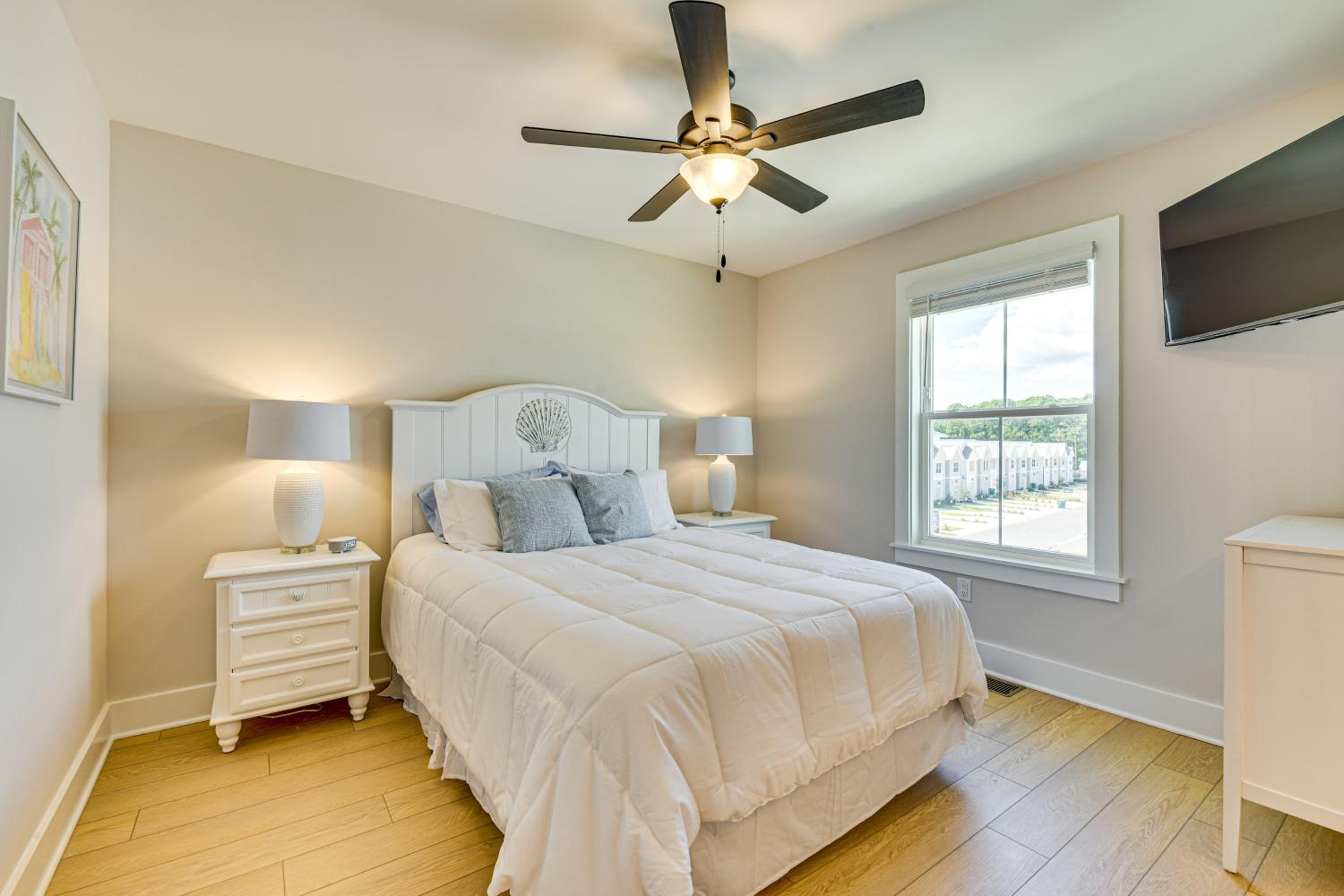 Easy Beach Access New PCB Retreat with Resort Pool!