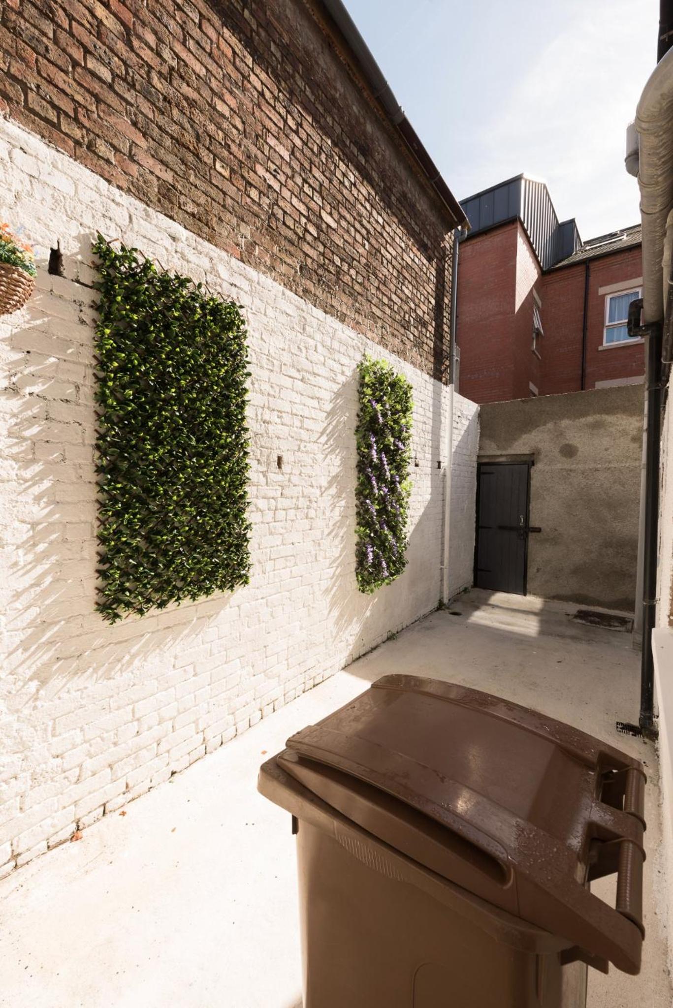 5br Charming House