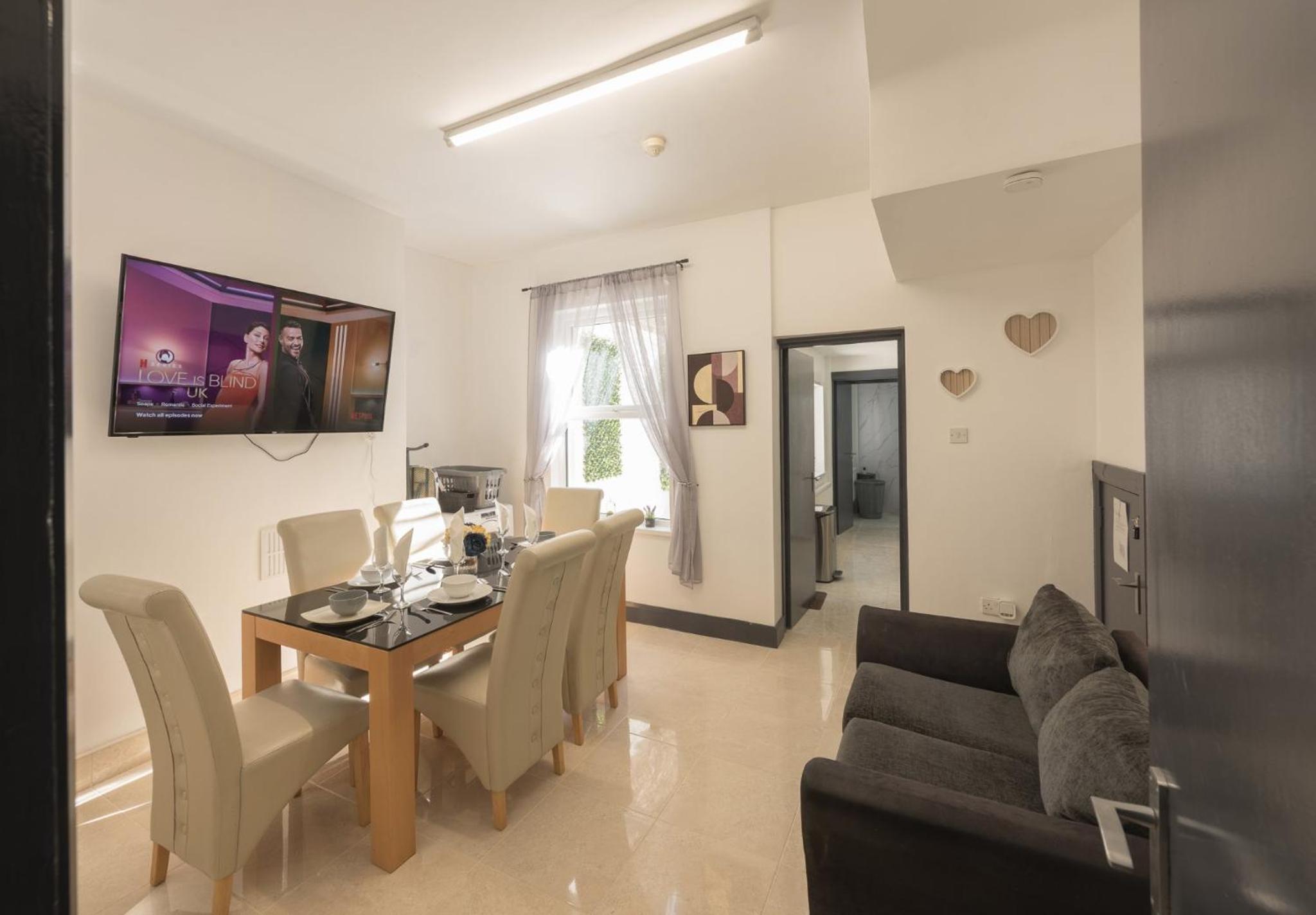 5br Charming House