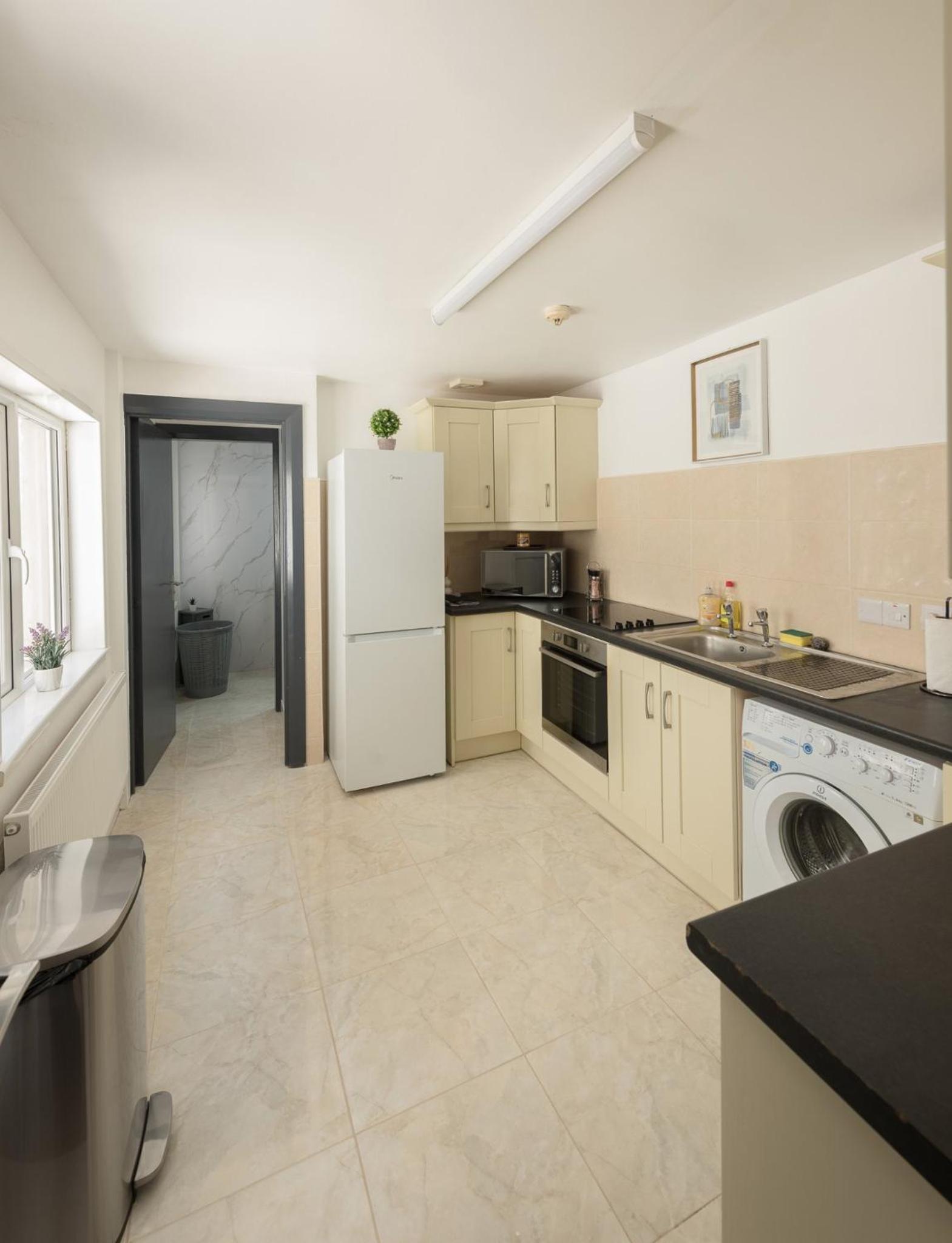 5br Charming House