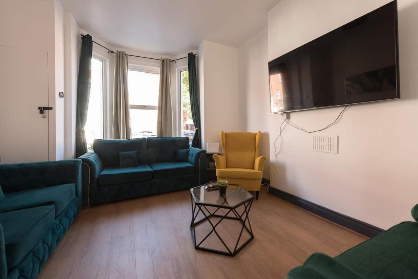 5br Charming House