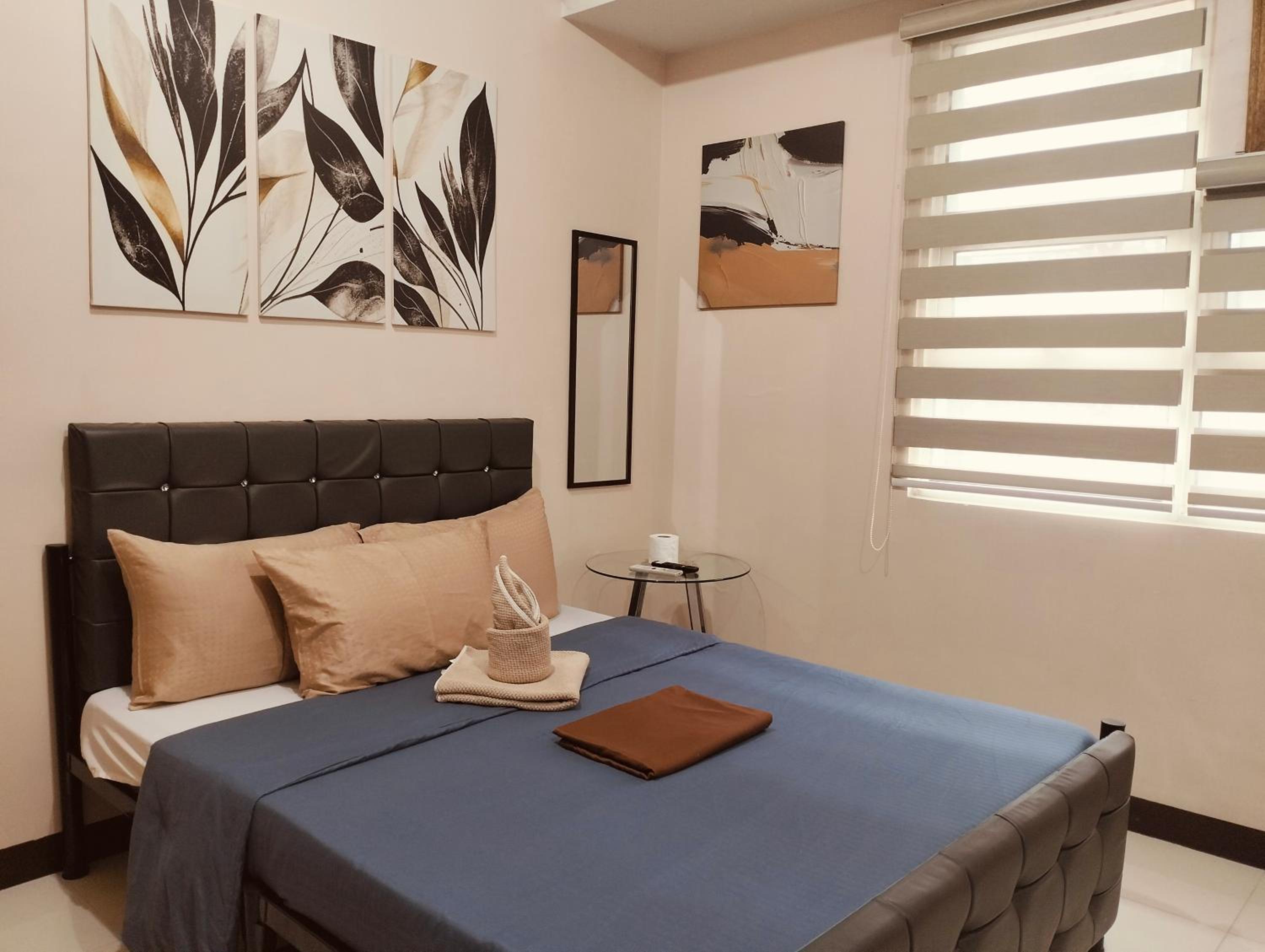 NAIA Manila Airport - Newport Prime Accommodations