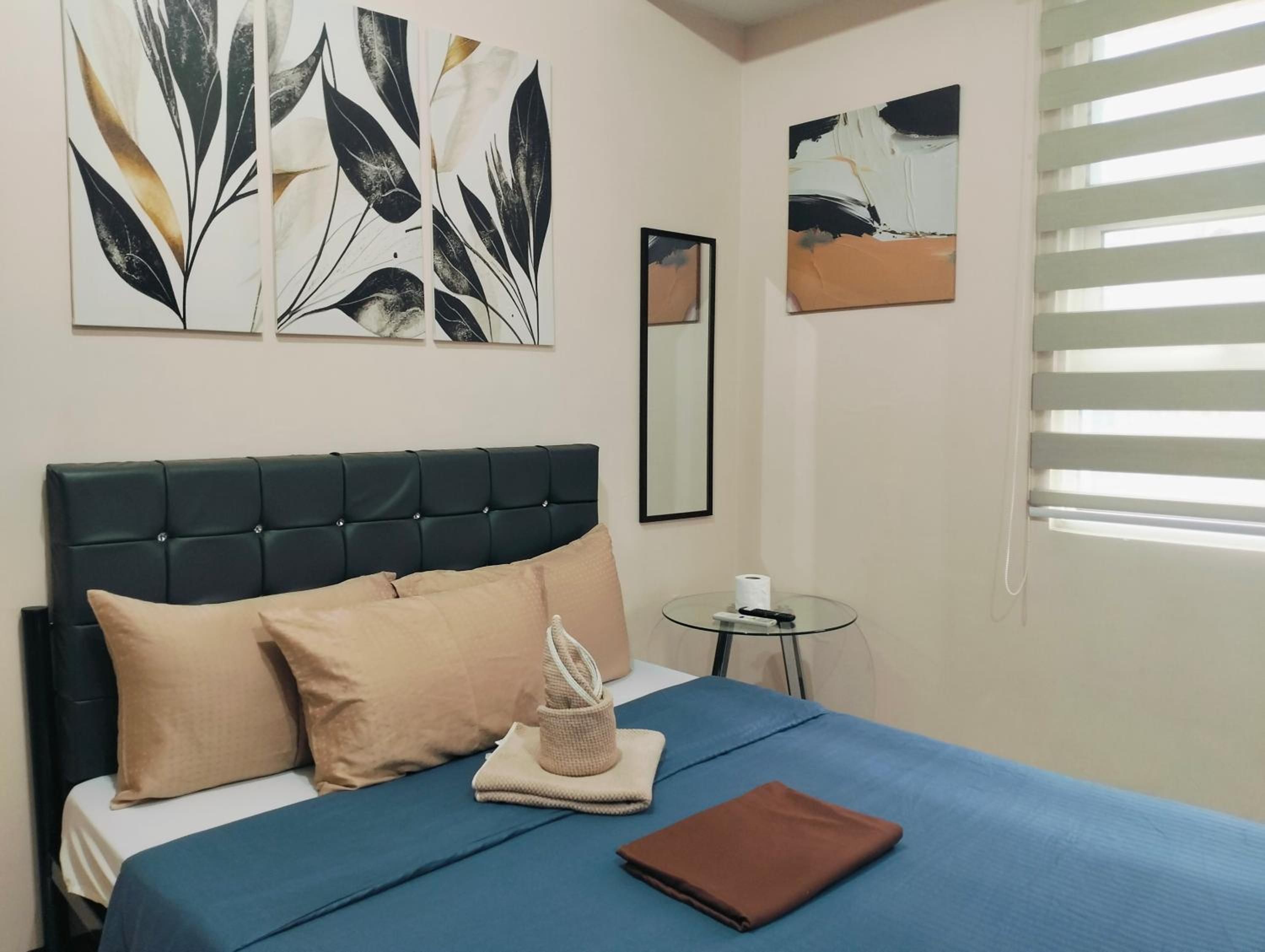 NAIA Manila Airport - Newport Prime Accommodations