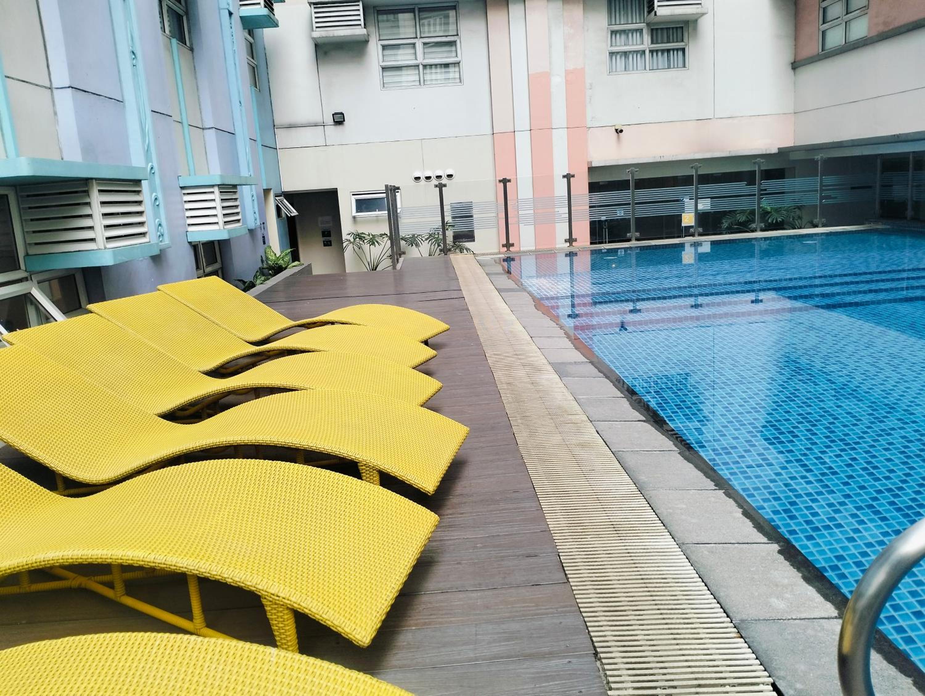 NAIA Manila Airport - Newport Prime Accommodations