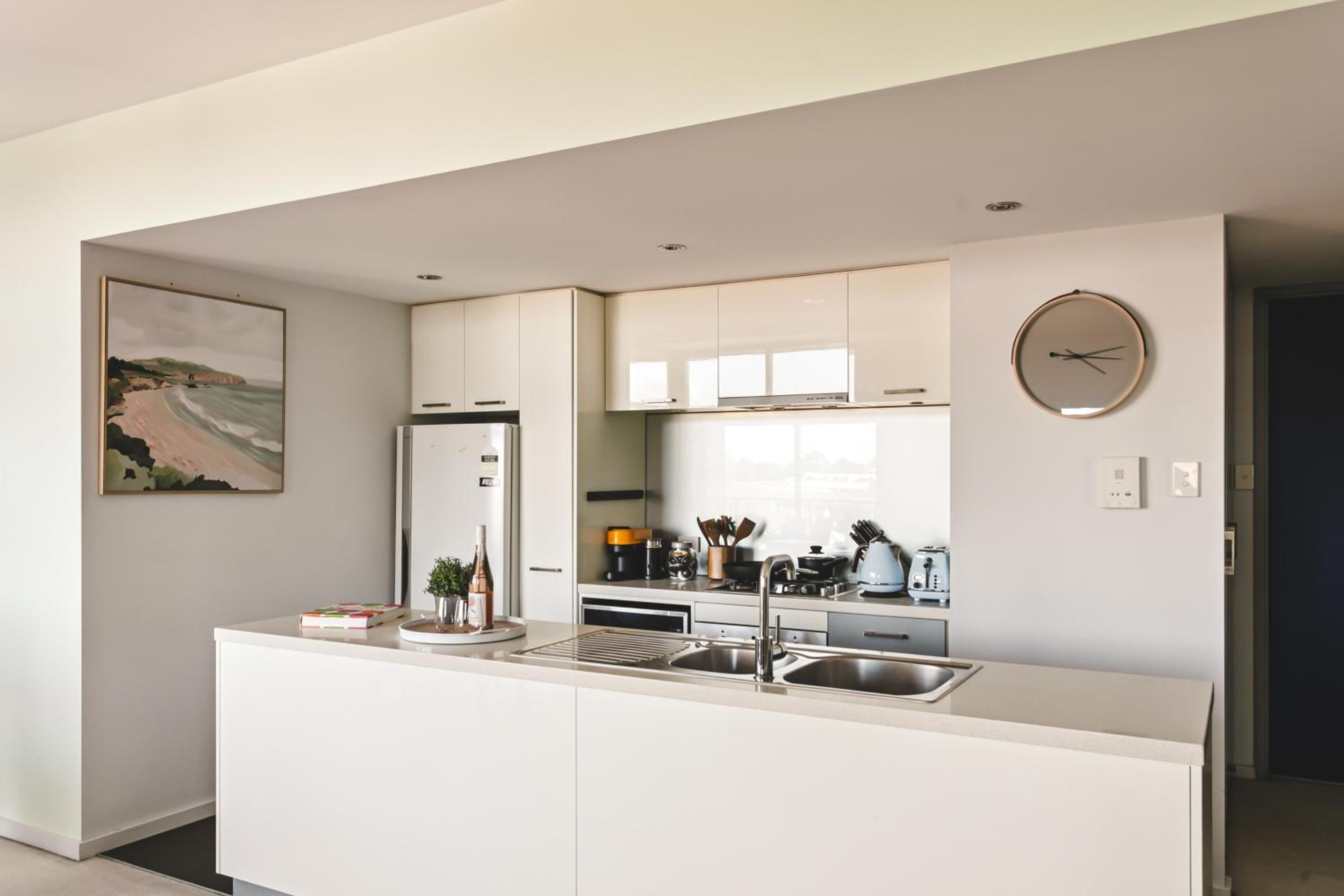 City Views, Beaufort St, 120sqm, Multiple Beds