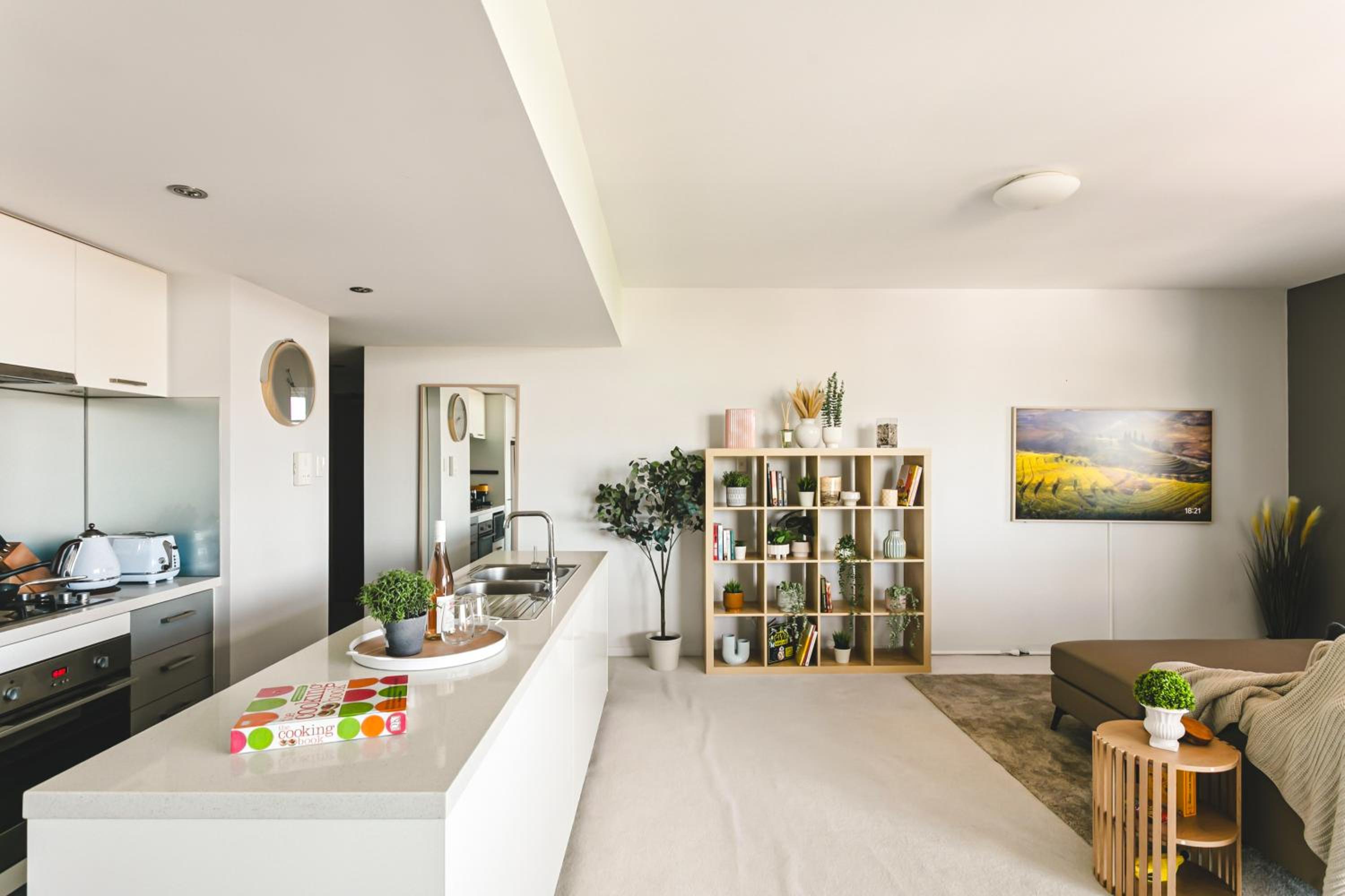 City Views, Beaufort St, 120sqm, Multiple Beds