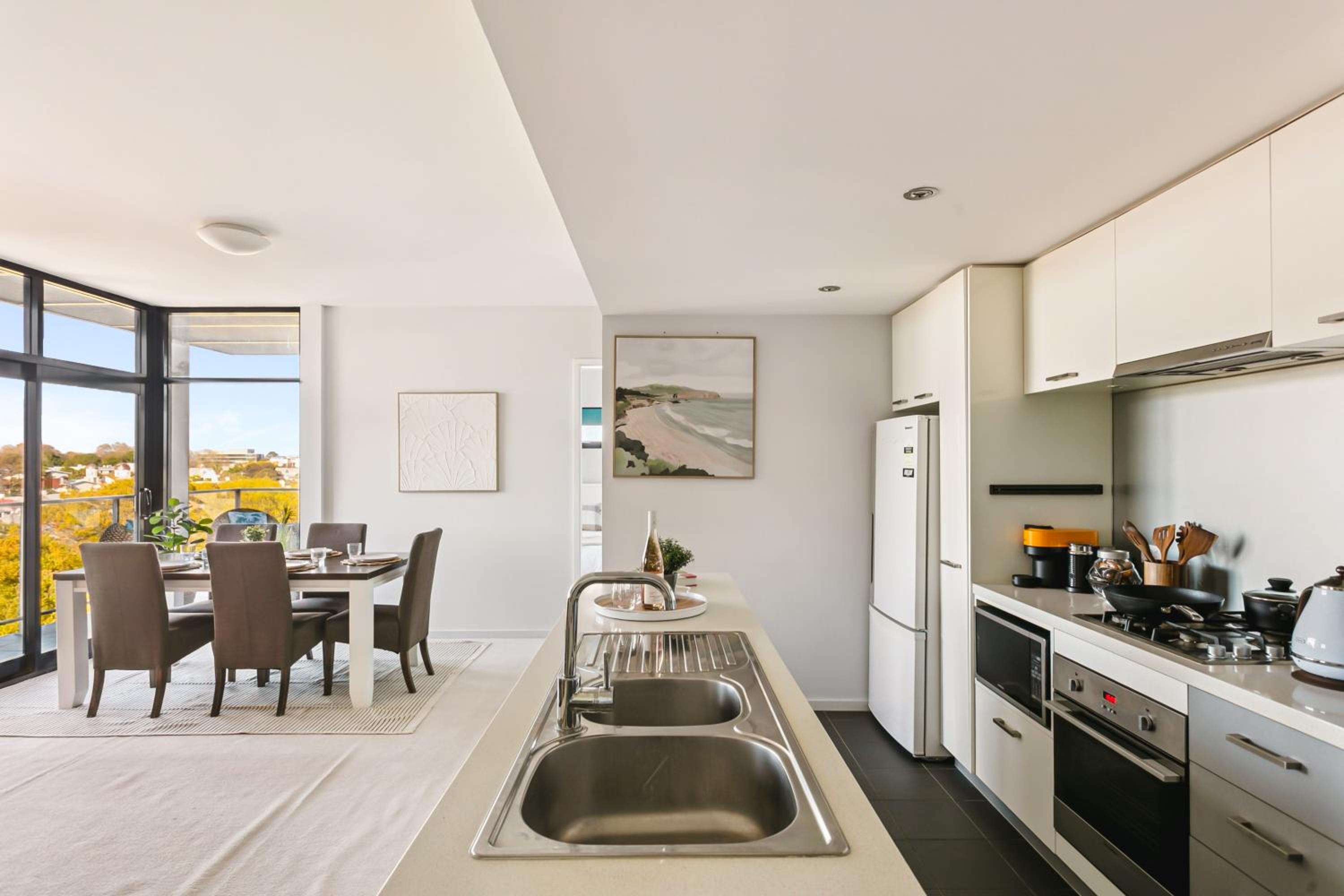 City Views, Beaufort St, 120sqm, Multiple Beds
