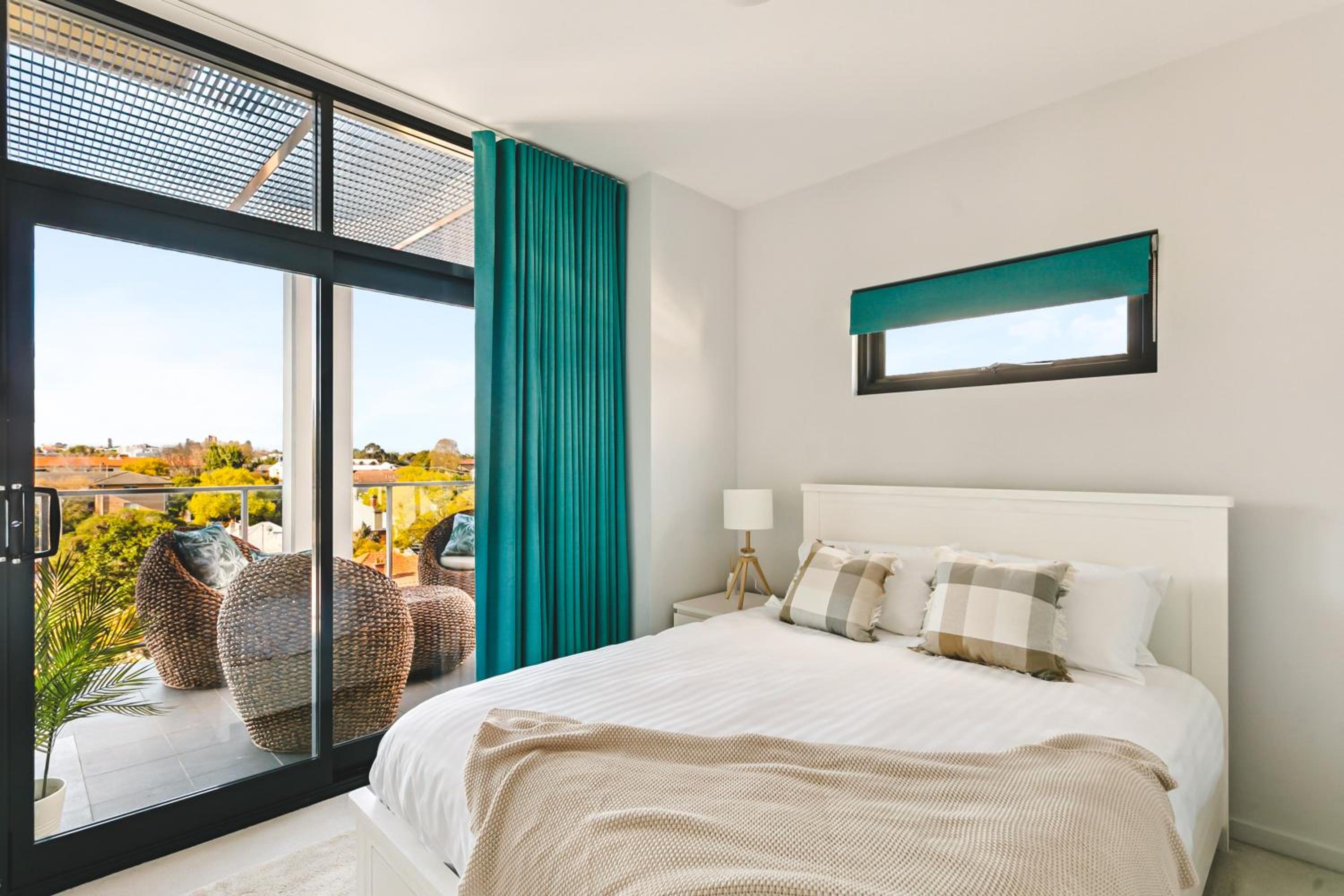 City Views, Beaufort St, 120sqm, Multiple Beds