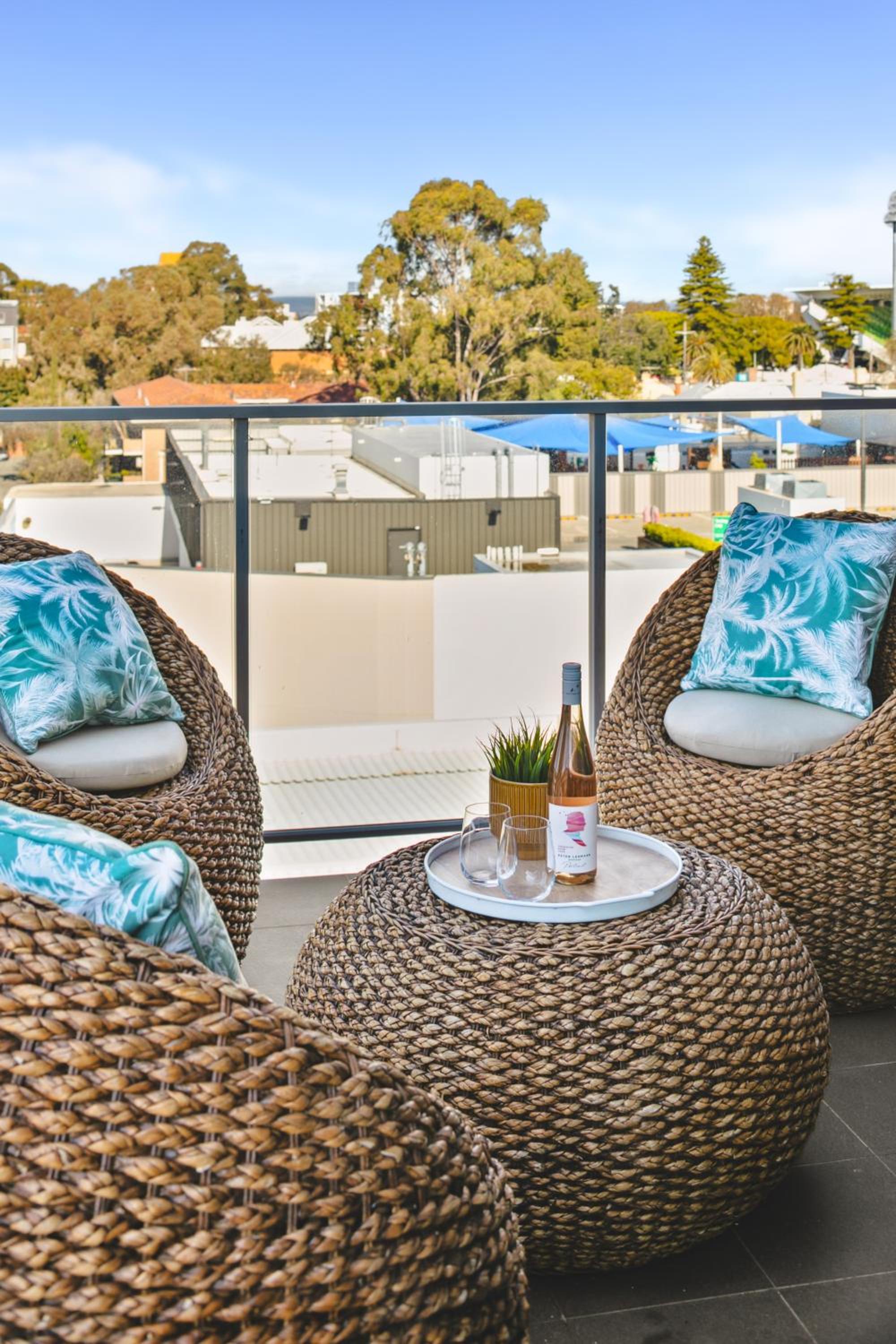 City Views, Beaufort St, 120sqm, Multiple Beds