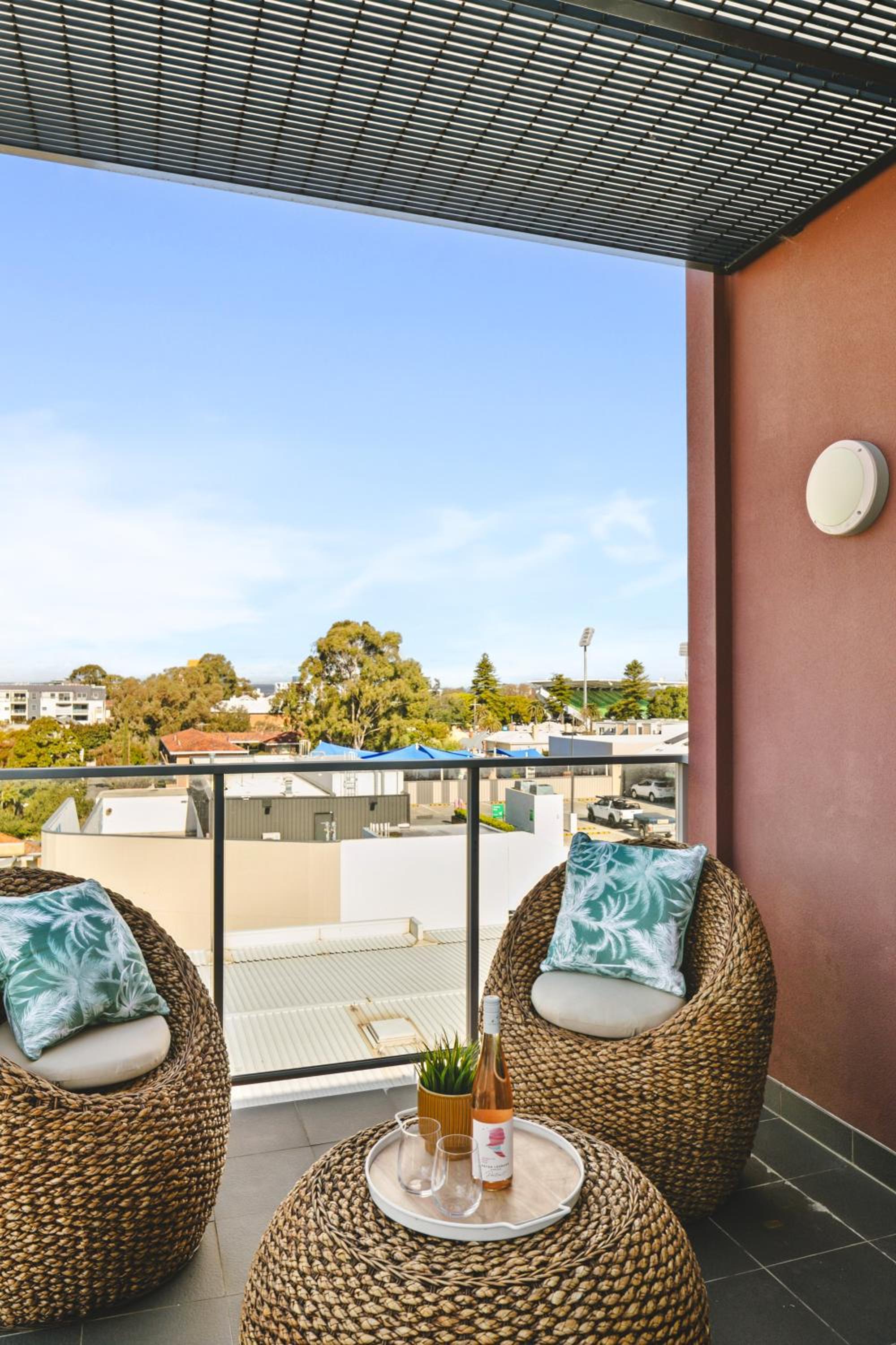 City Views, Beaufort St, 120sqm, Multiple Beds