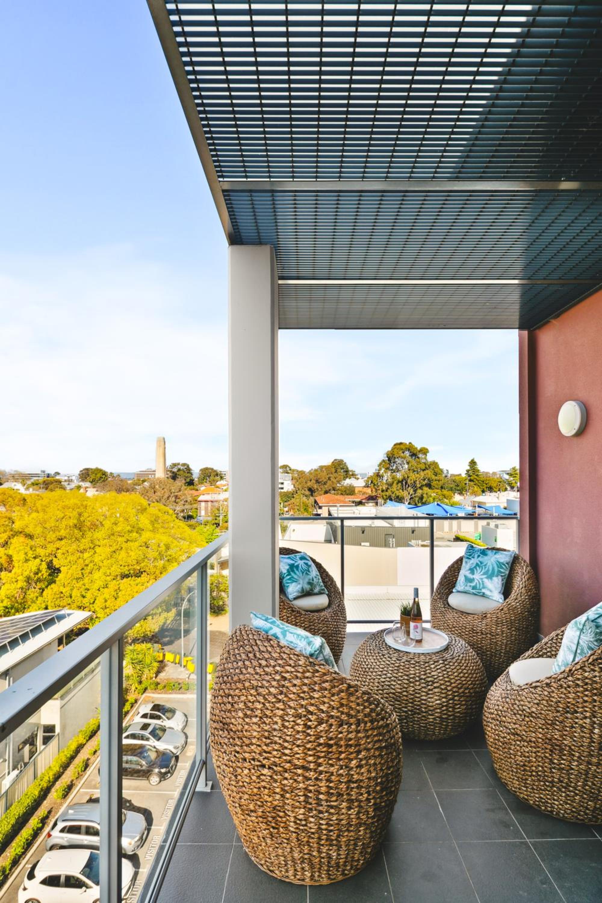 City Views, Beaufort St, 120sqm, Multiple Beds