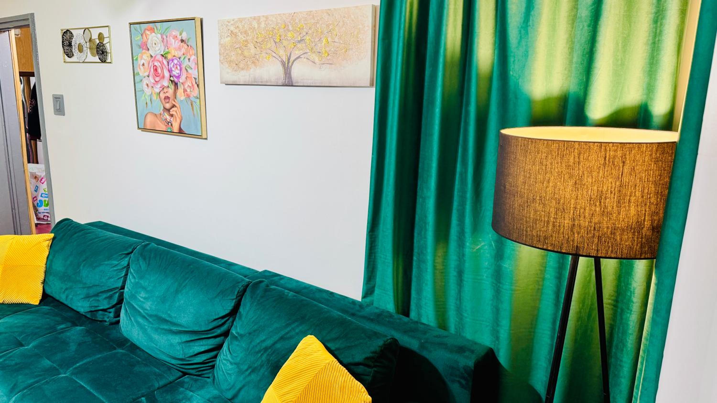 SHoliday Luxury Apartament Modern cu 2 Dormitoare