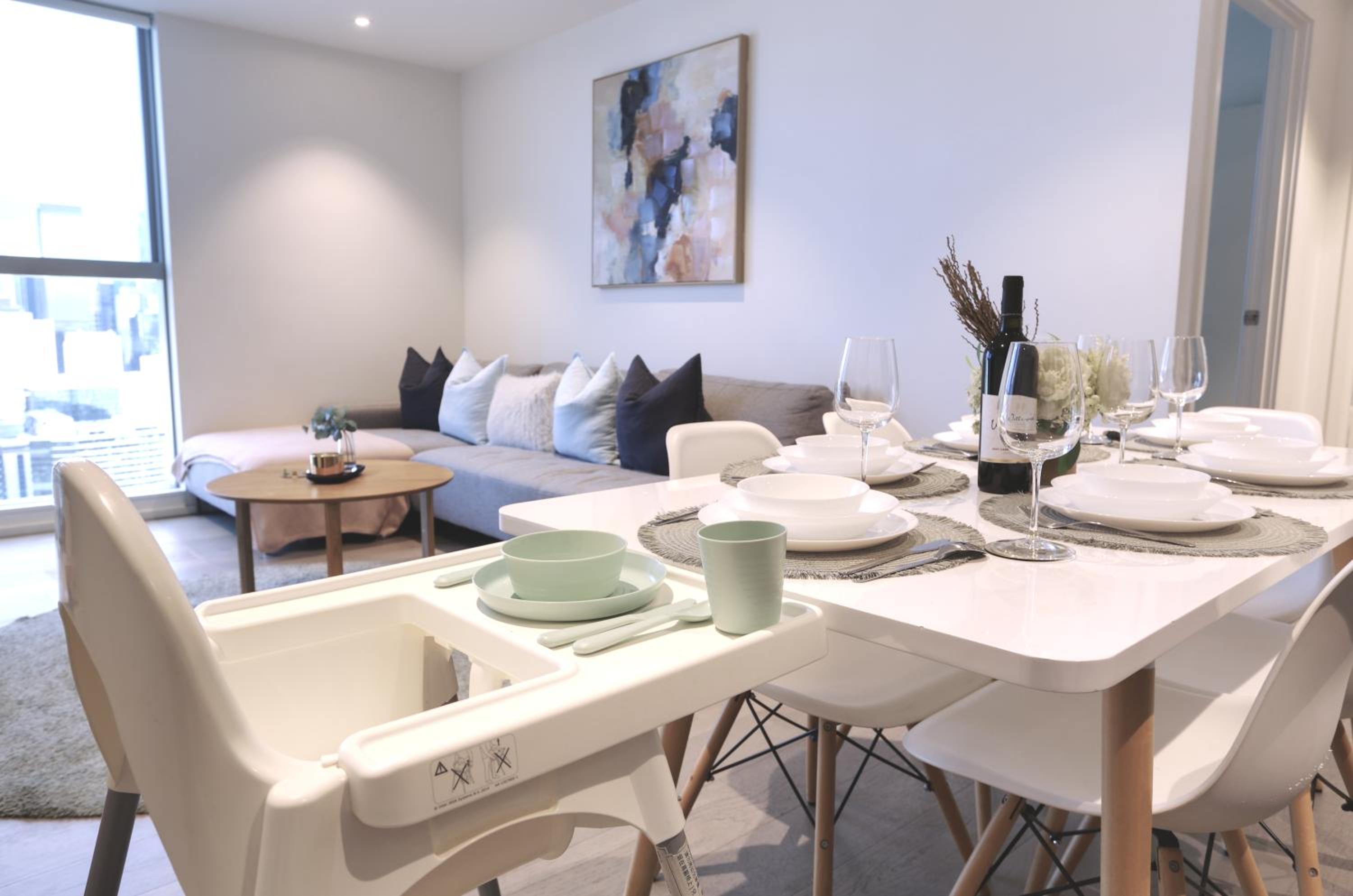 Docklands Skyline Apartments by Luma Signature