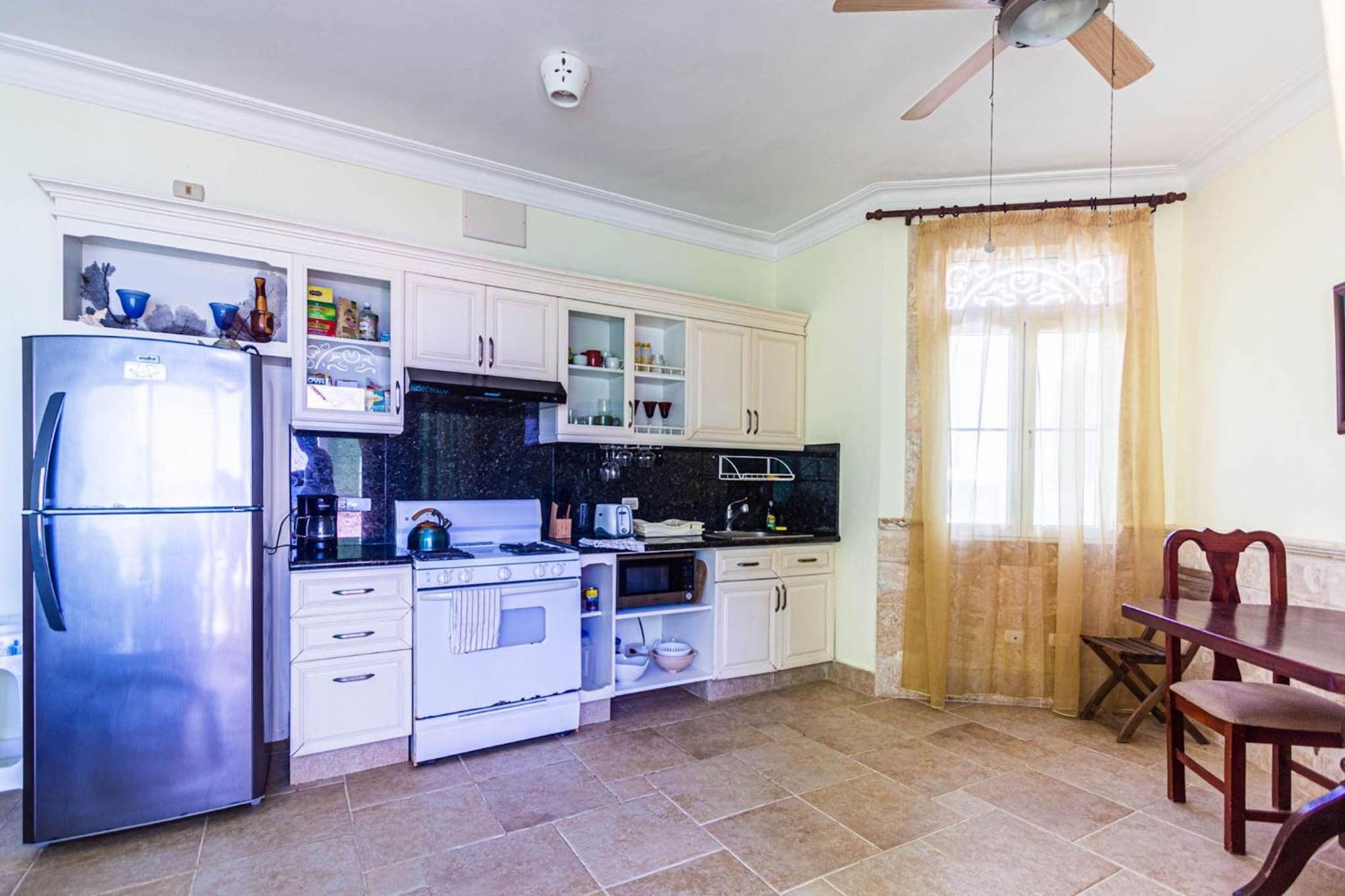 Ocean front, direct access to the beach