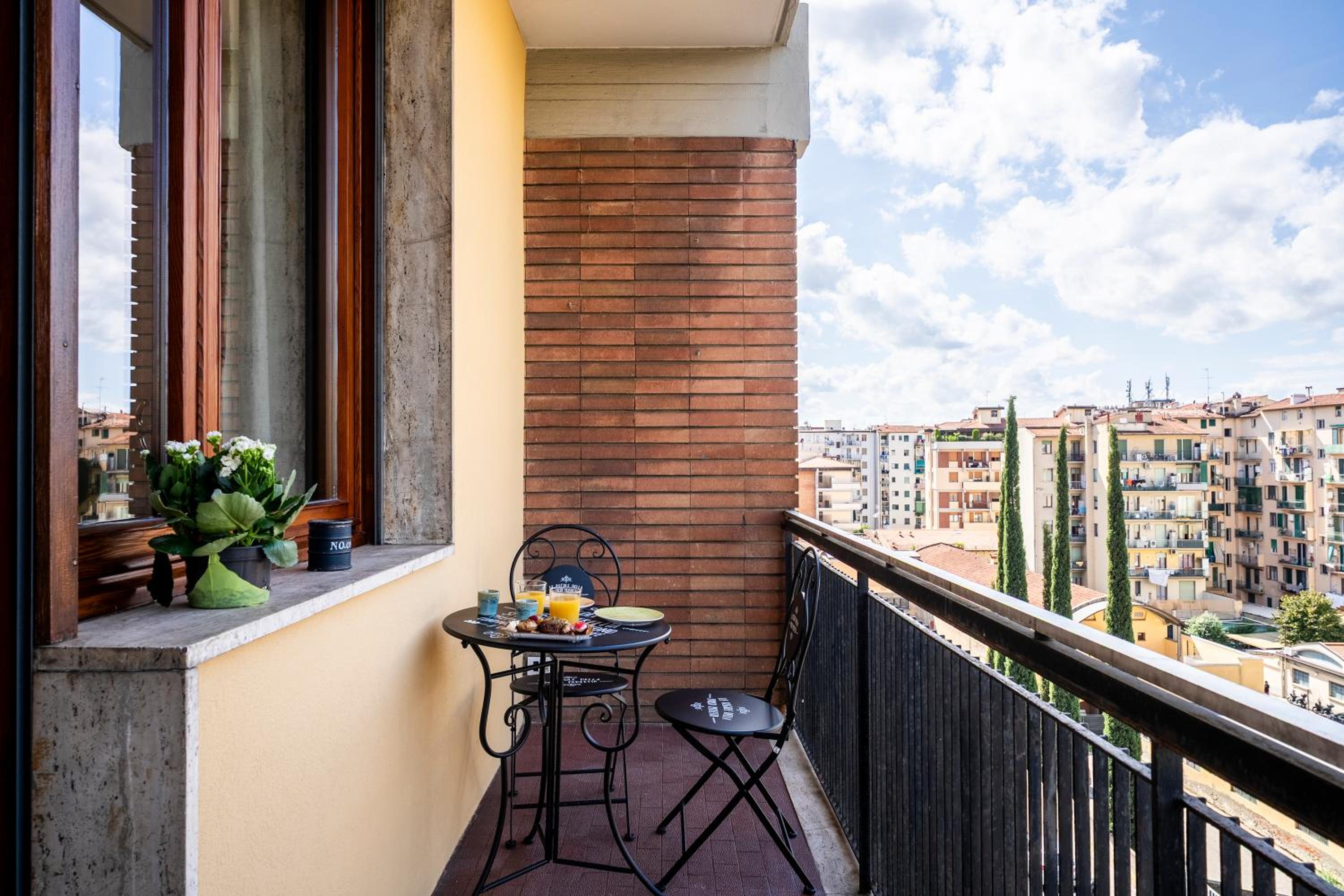 Illustrated Scene-new apt Redi 51