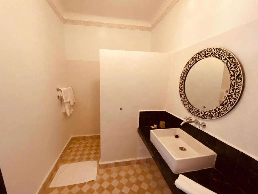 Riad New Moon