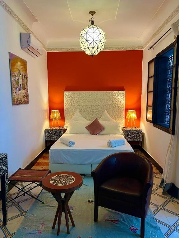 Riad New Moon