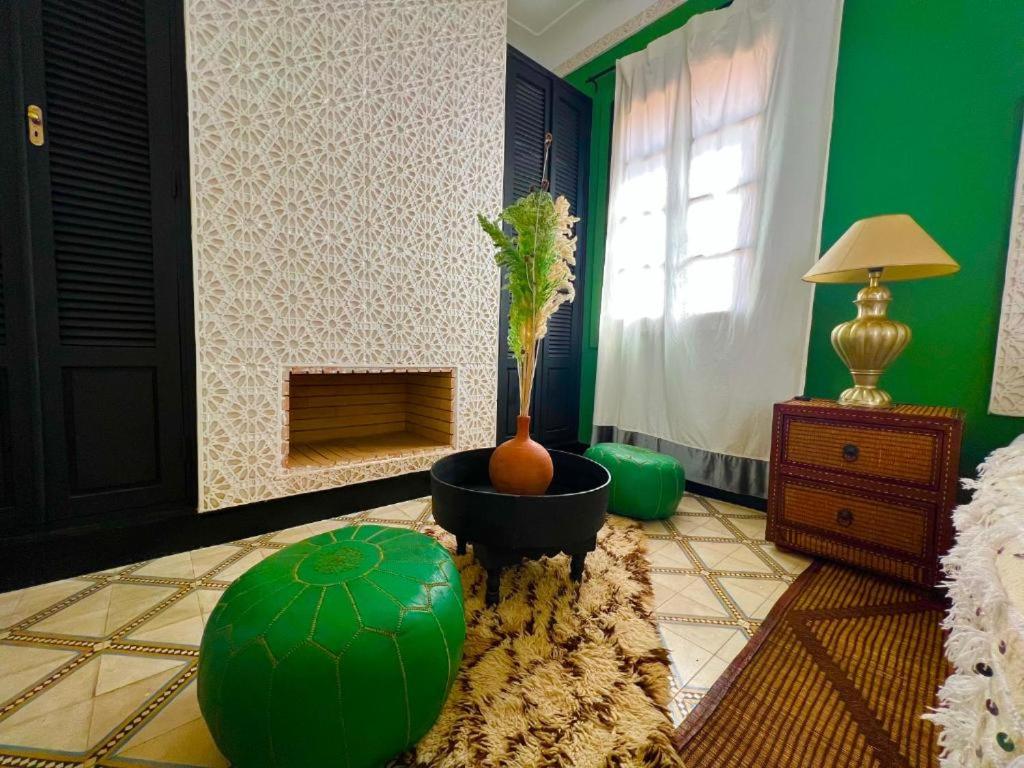 Riad New Moon