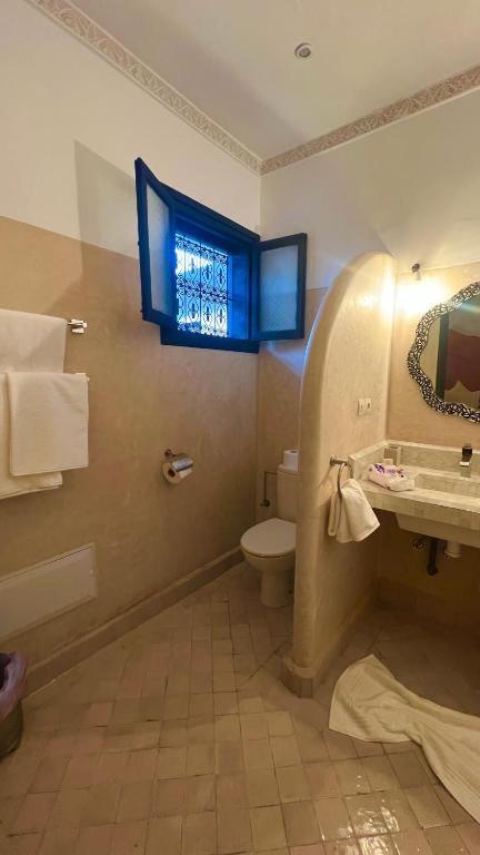 Riad New Moon