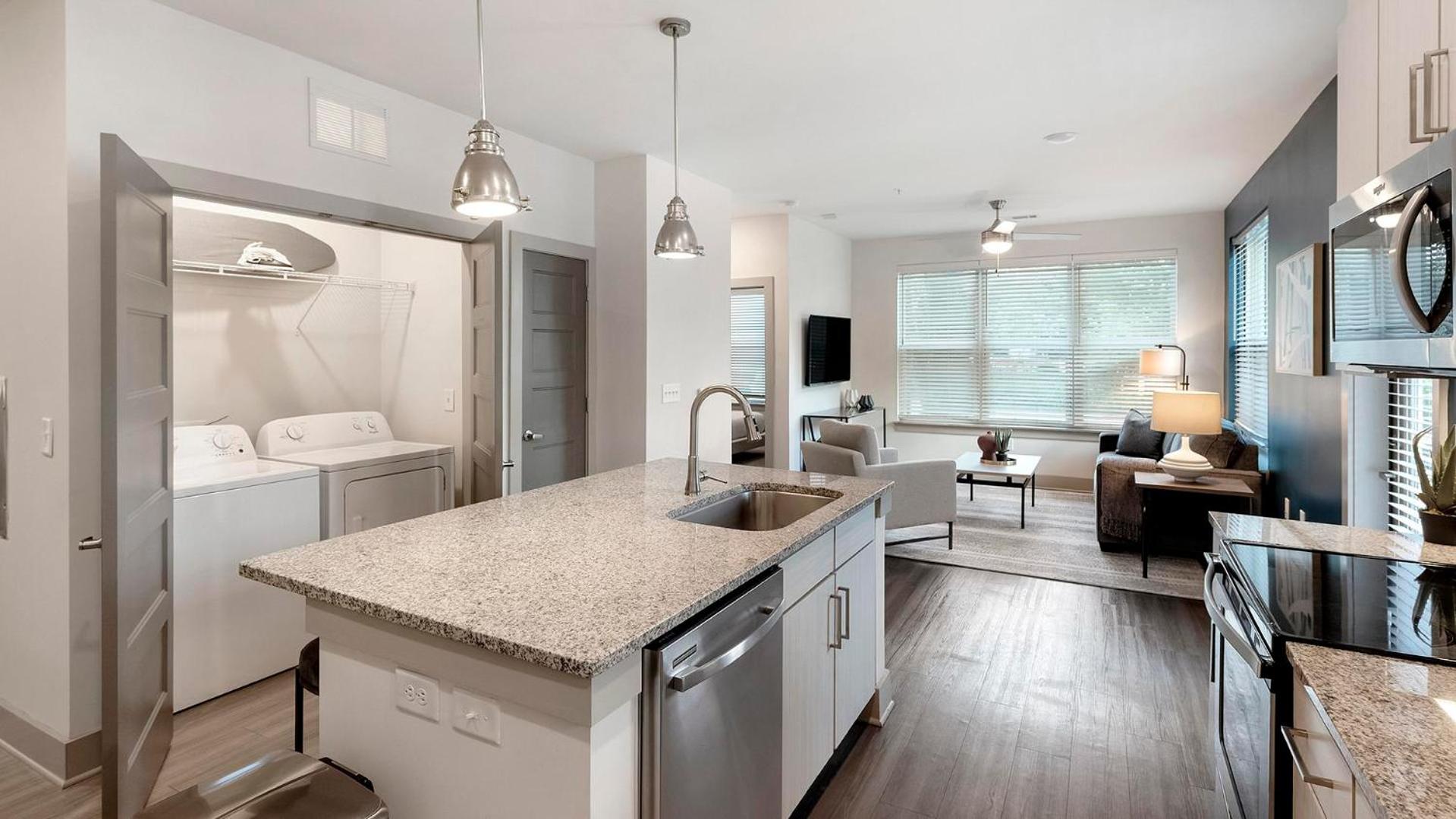 Landing Apartments Charlotte - Newell South