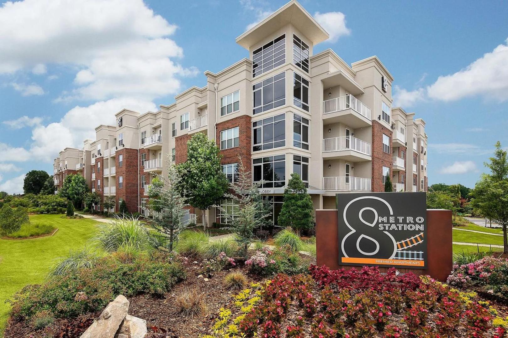 Landing Apartments Charlotte - Newell South