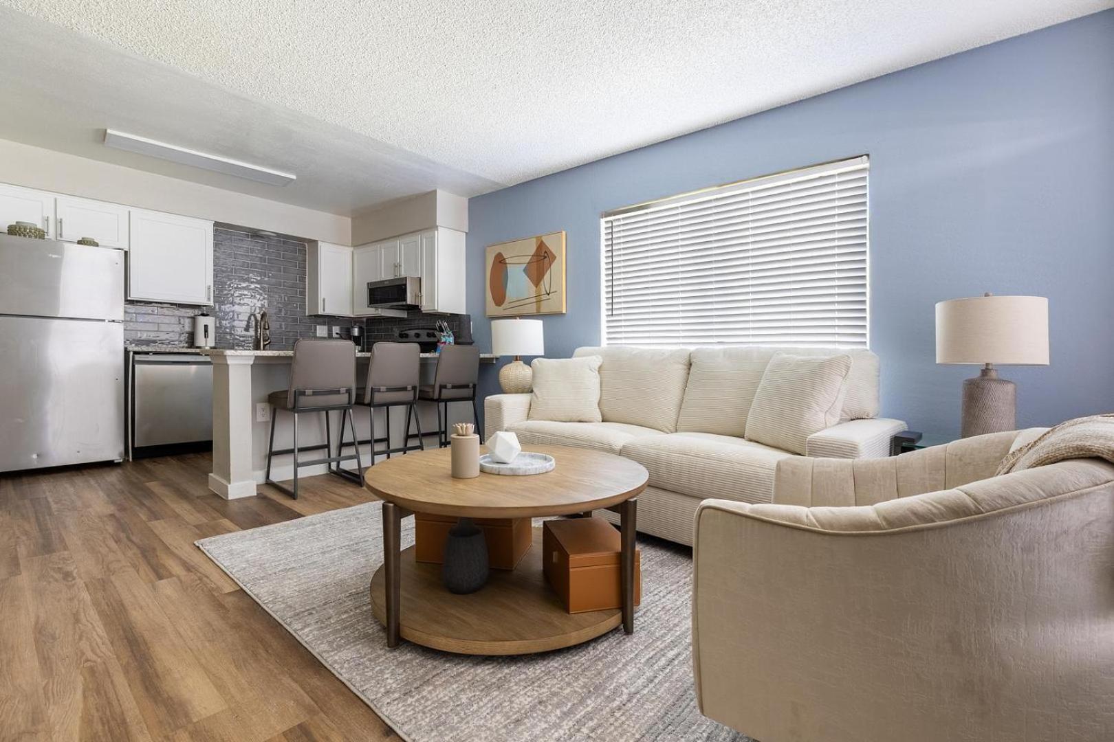 Landing Chic 1BD in Maryvale Village