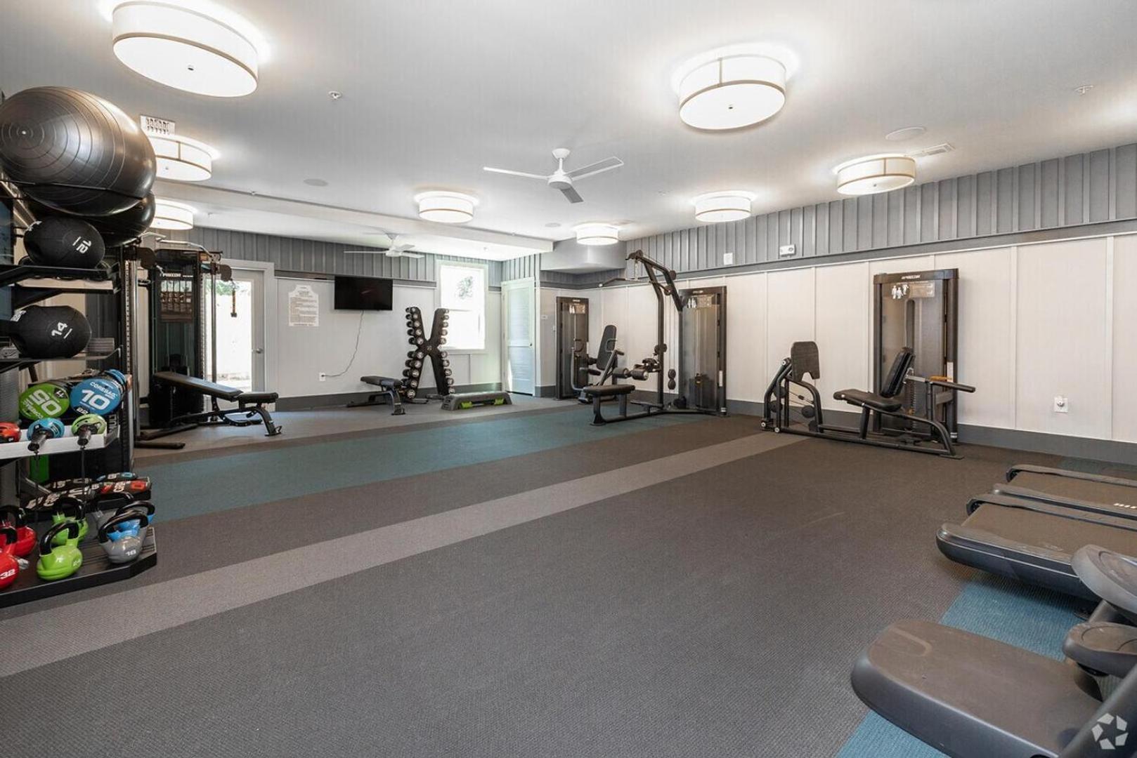 Landing Chic 1BD Gym Pool
