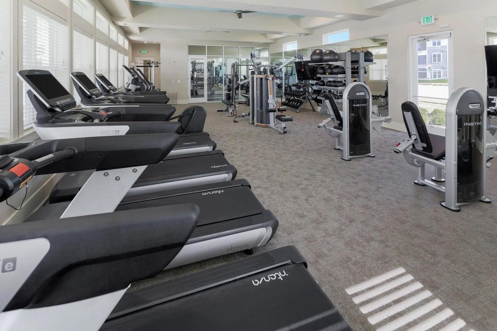 Landing Spectacular 2BD Gym