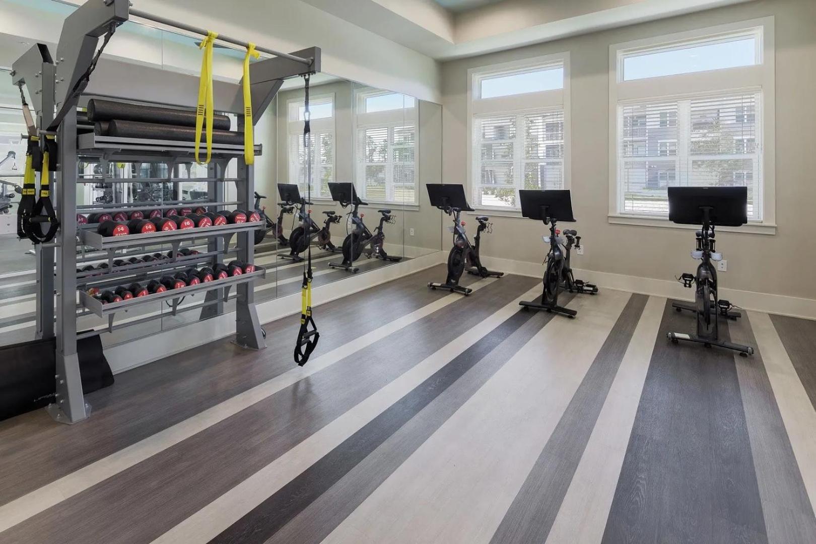 Landing Spectacular 2BD Gym