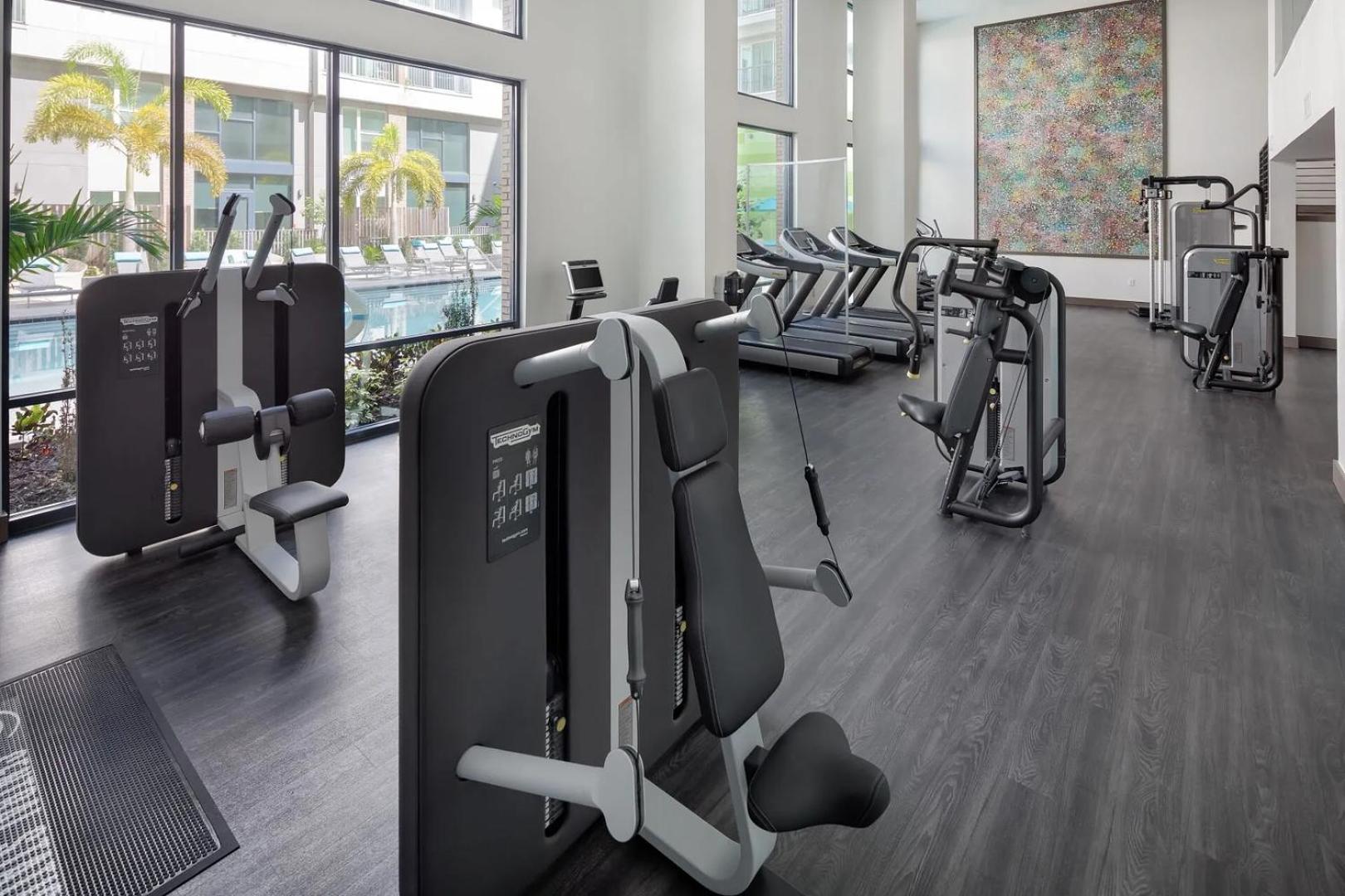 Landing Chic 1BD Gym Rooftop Lounge