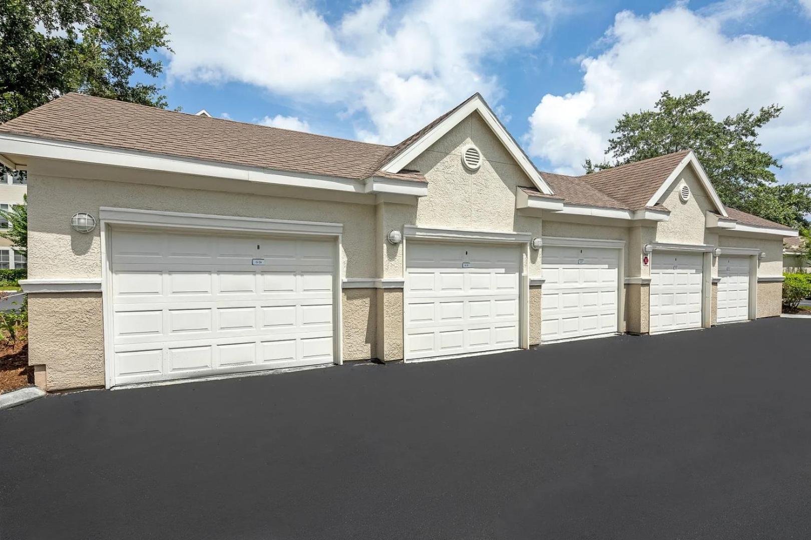 Landing Apartments Jacksonville - Windy Hill