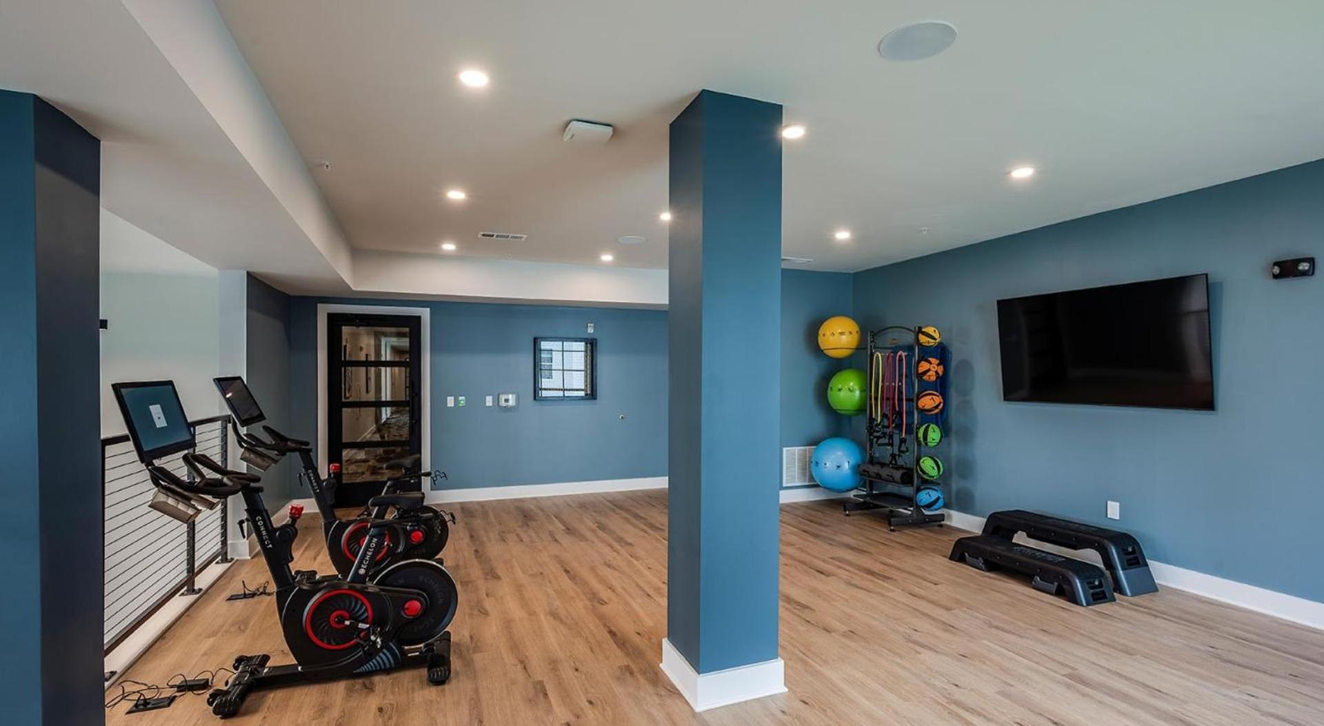 Landing Stunning 1BD Pool Clubhouse