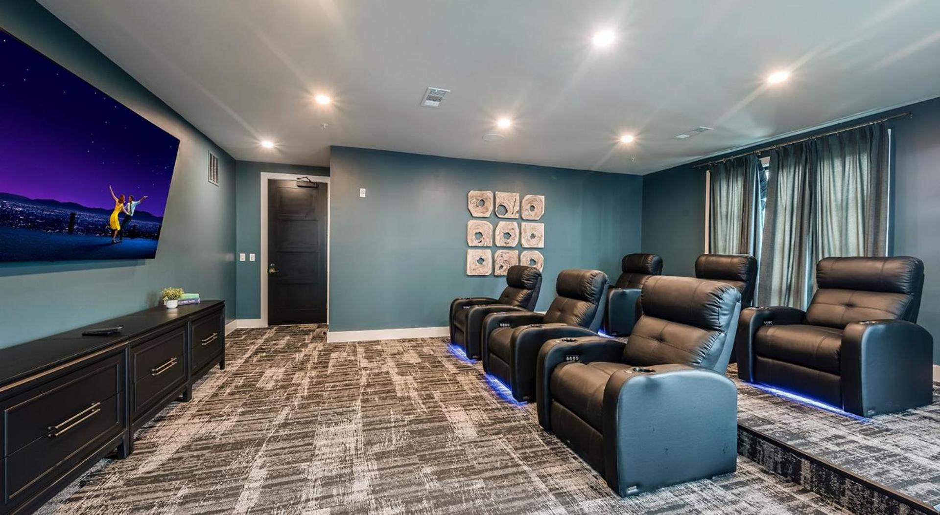 Landing Stunning 1BD Pool Clubhouse