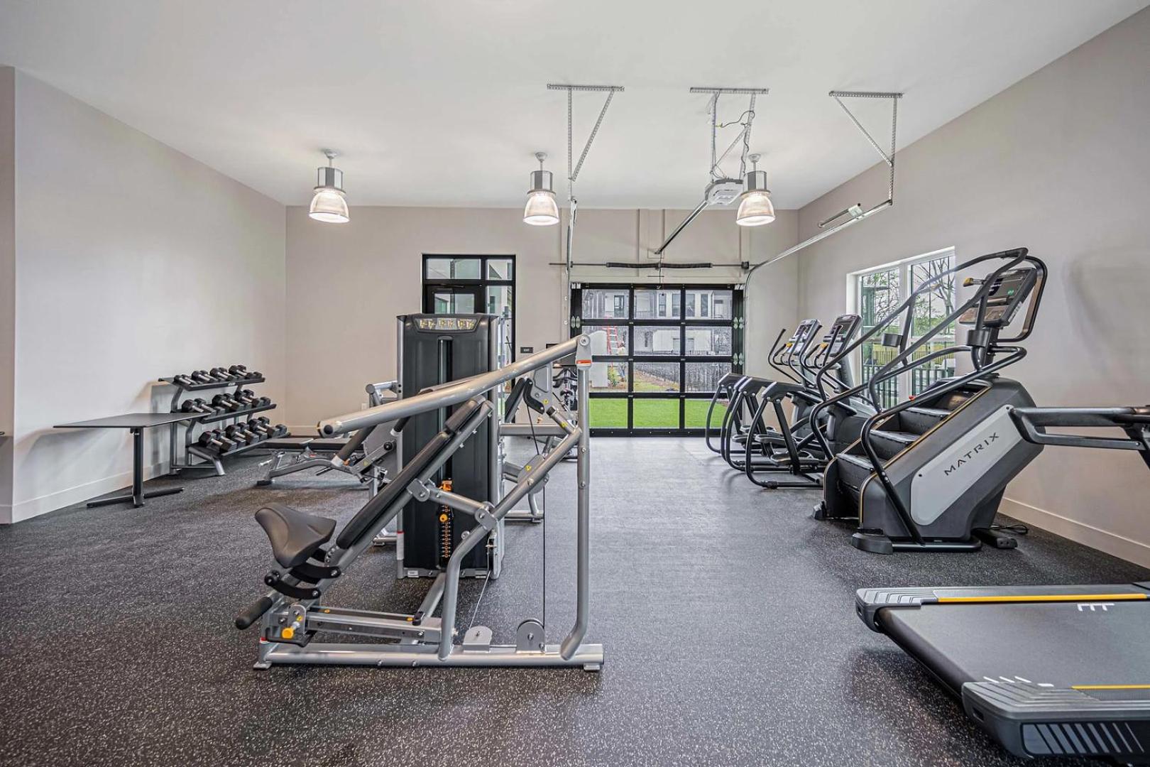 Landing Stylish 1BD Clubhouse Gym