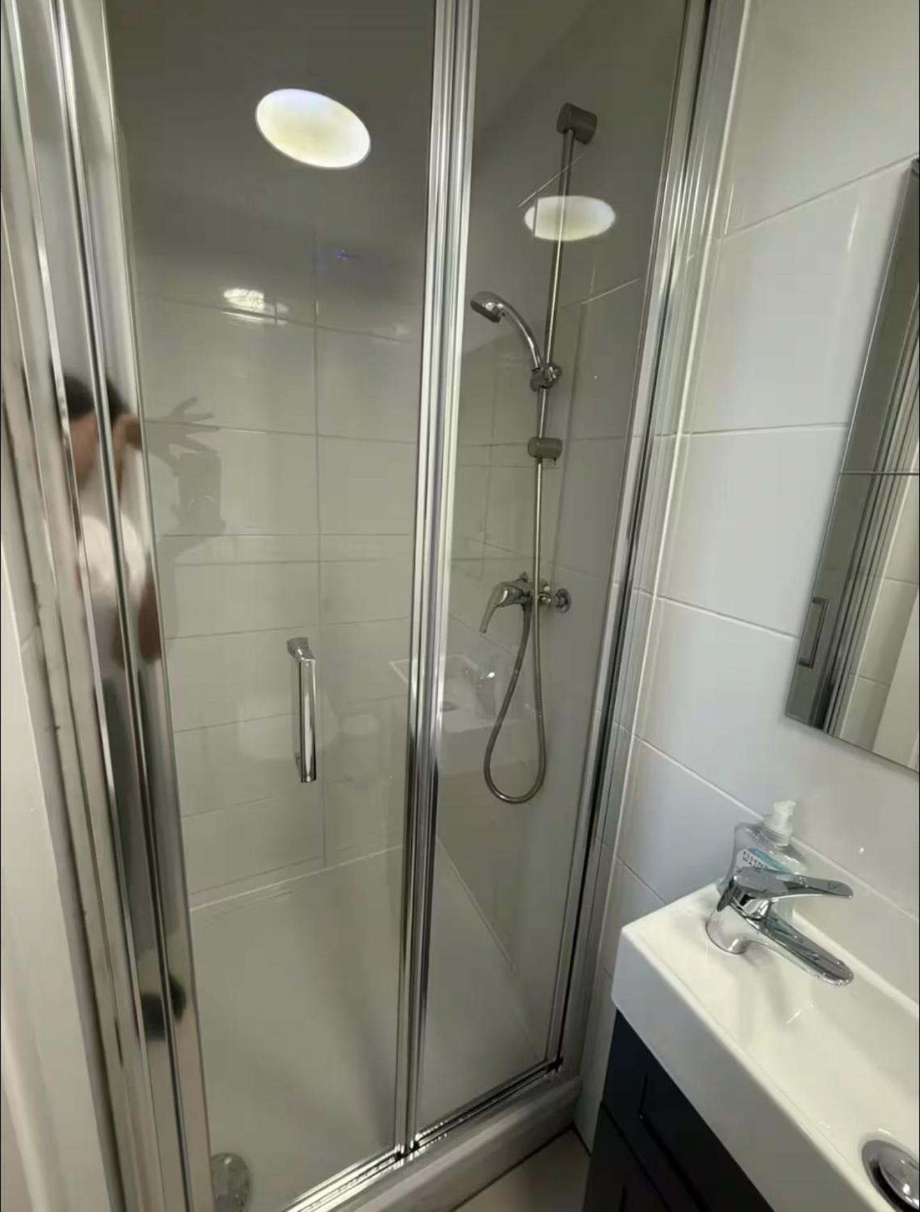 Spacious 2 Bedroom Flat In Heart of London!