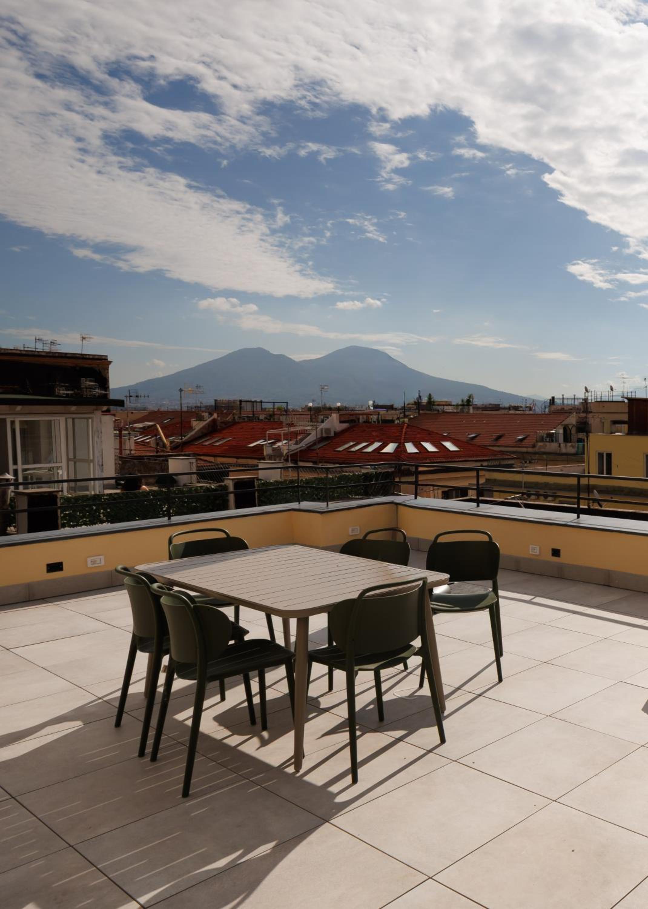 Exclusive Spaccanapoli Penthouse-Terrace with Lift By HouseinNaples