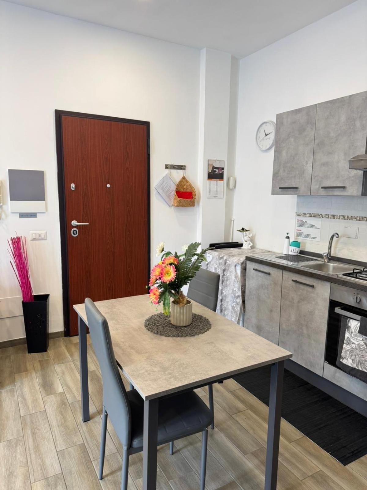 HOLIDAY HOME ROMA LacasadiValentina