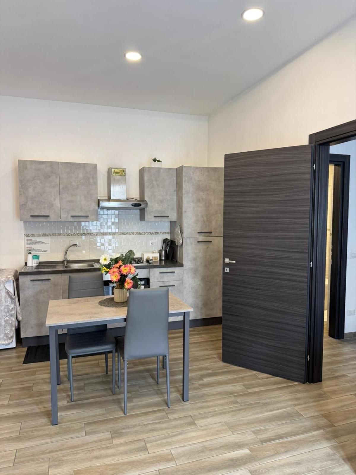 HOLIDAY HOME ROMA LacasadiValentina