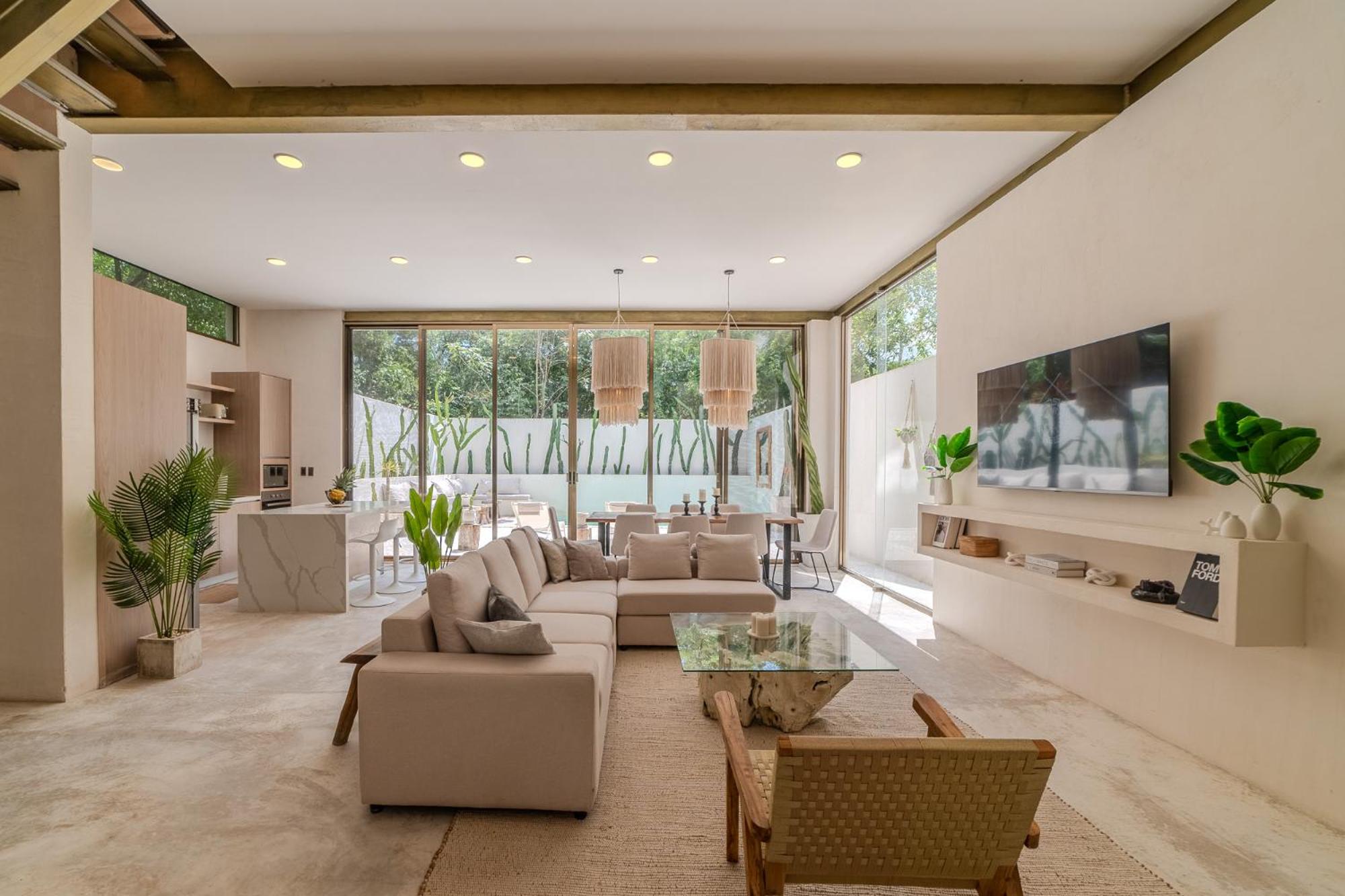 Villa Tulipan Modern 4 bedroom 4 bathroom and private pool