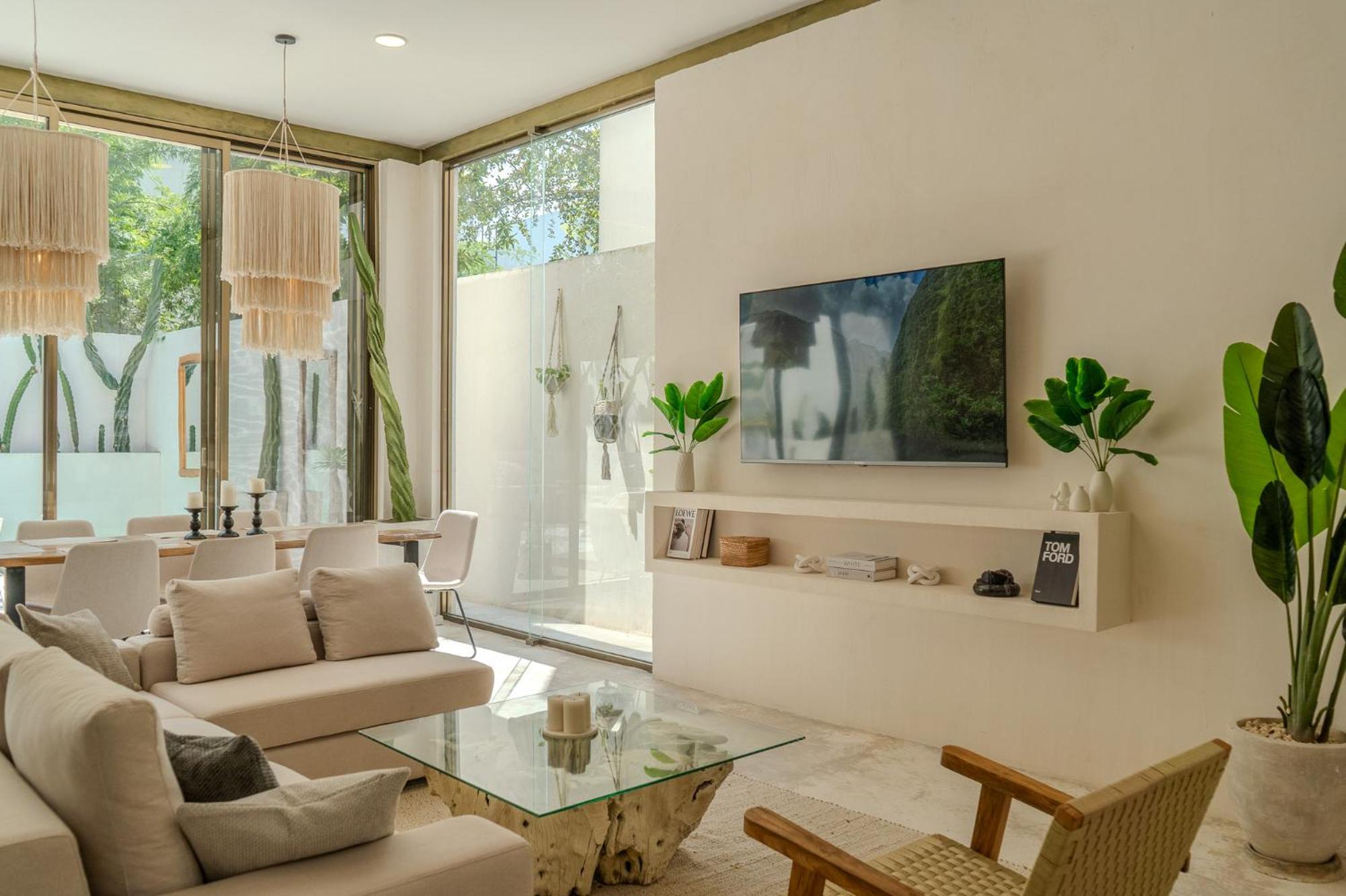 Villa Tulipan Modern 4 bedroom 4 bathroom and private pool