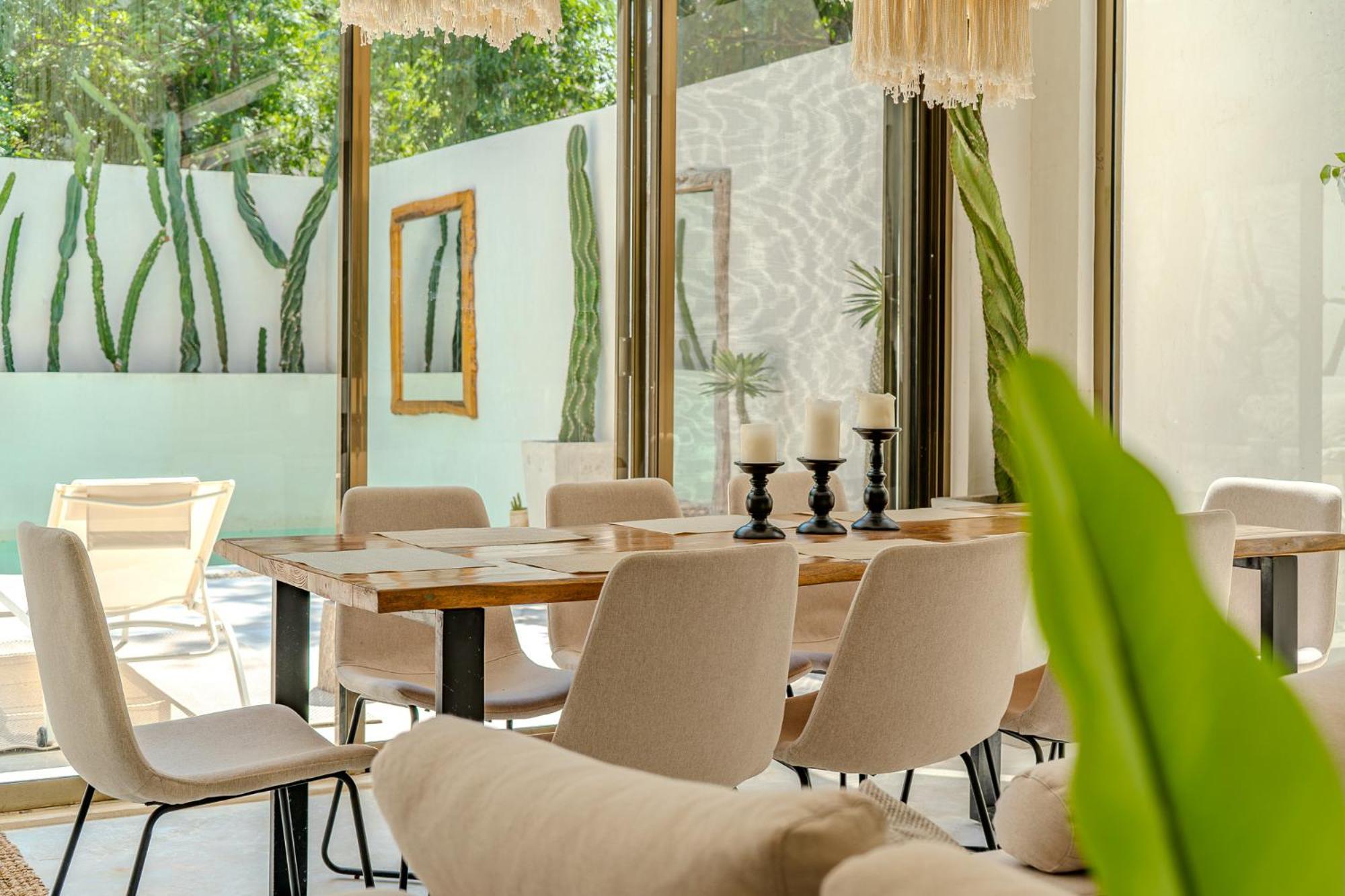 Villa Tulipan Modern 4 bedroom 4 bathroom and private pool