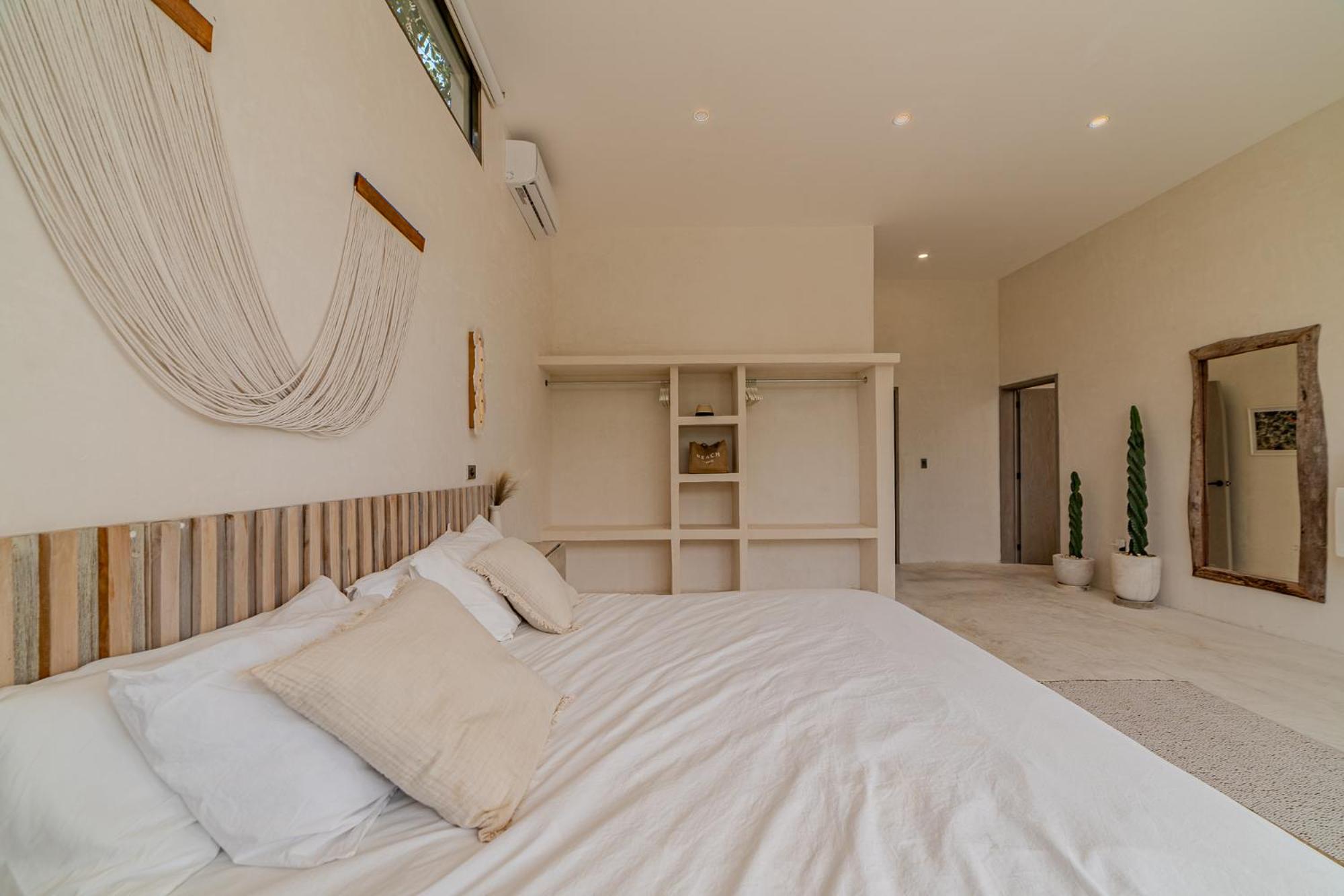 Villa Tulipan Modern 4 bedroom 4 bathroom and private pool