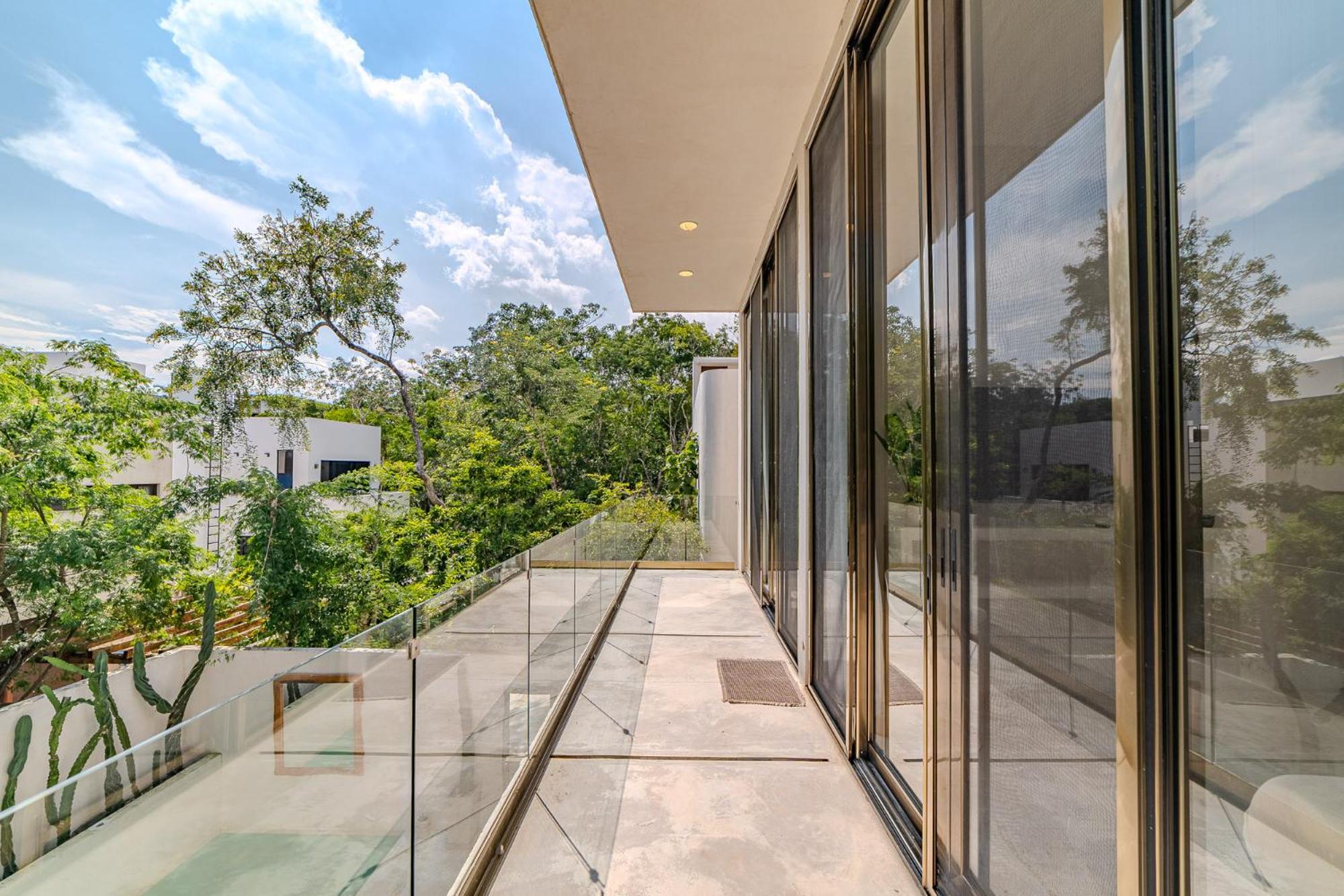 Villa Tulipan Modern 4 bedroom 4 bathroom and private pool