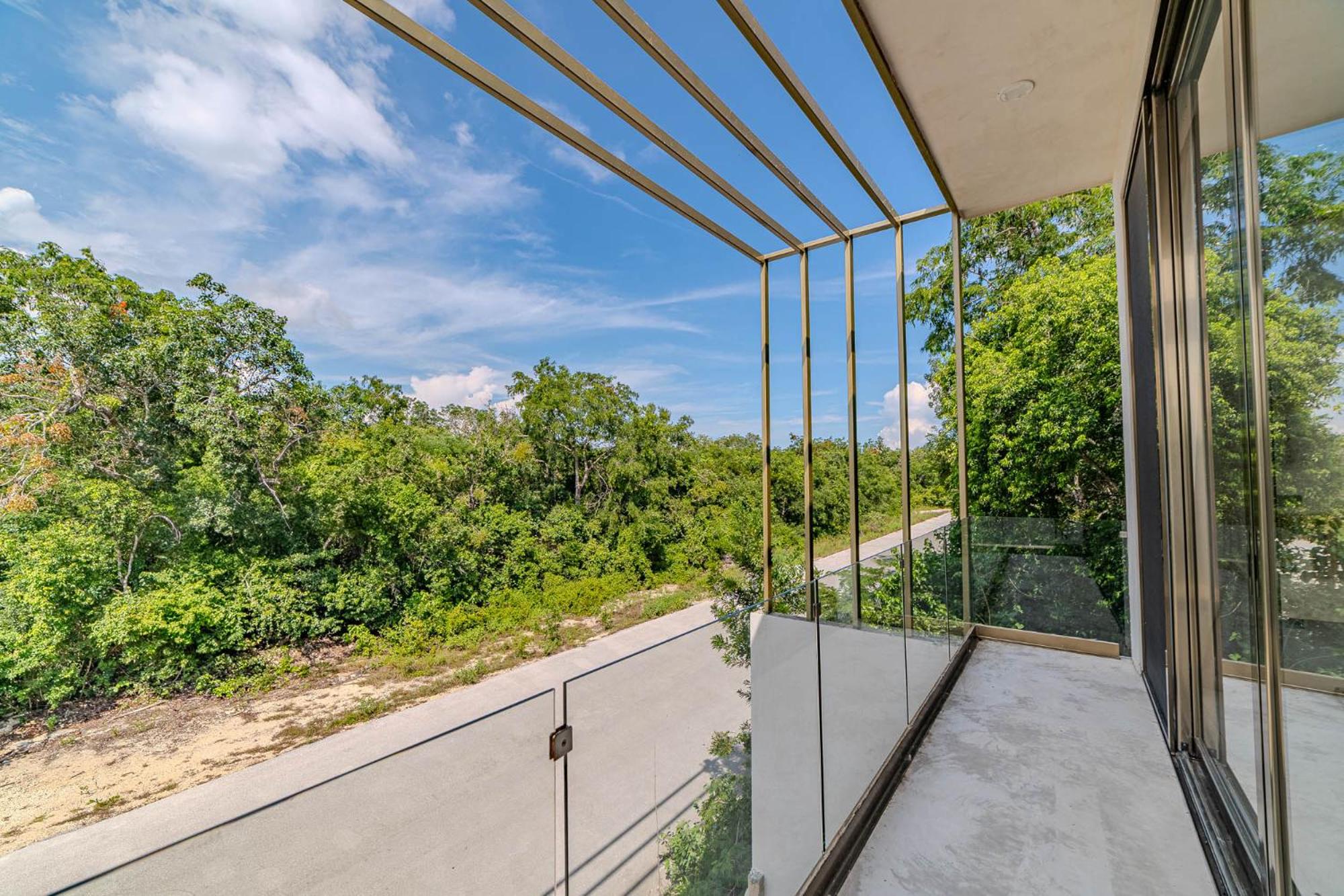 Villa Tulipan Modern 4 bedroom 4 bathroom and private pool