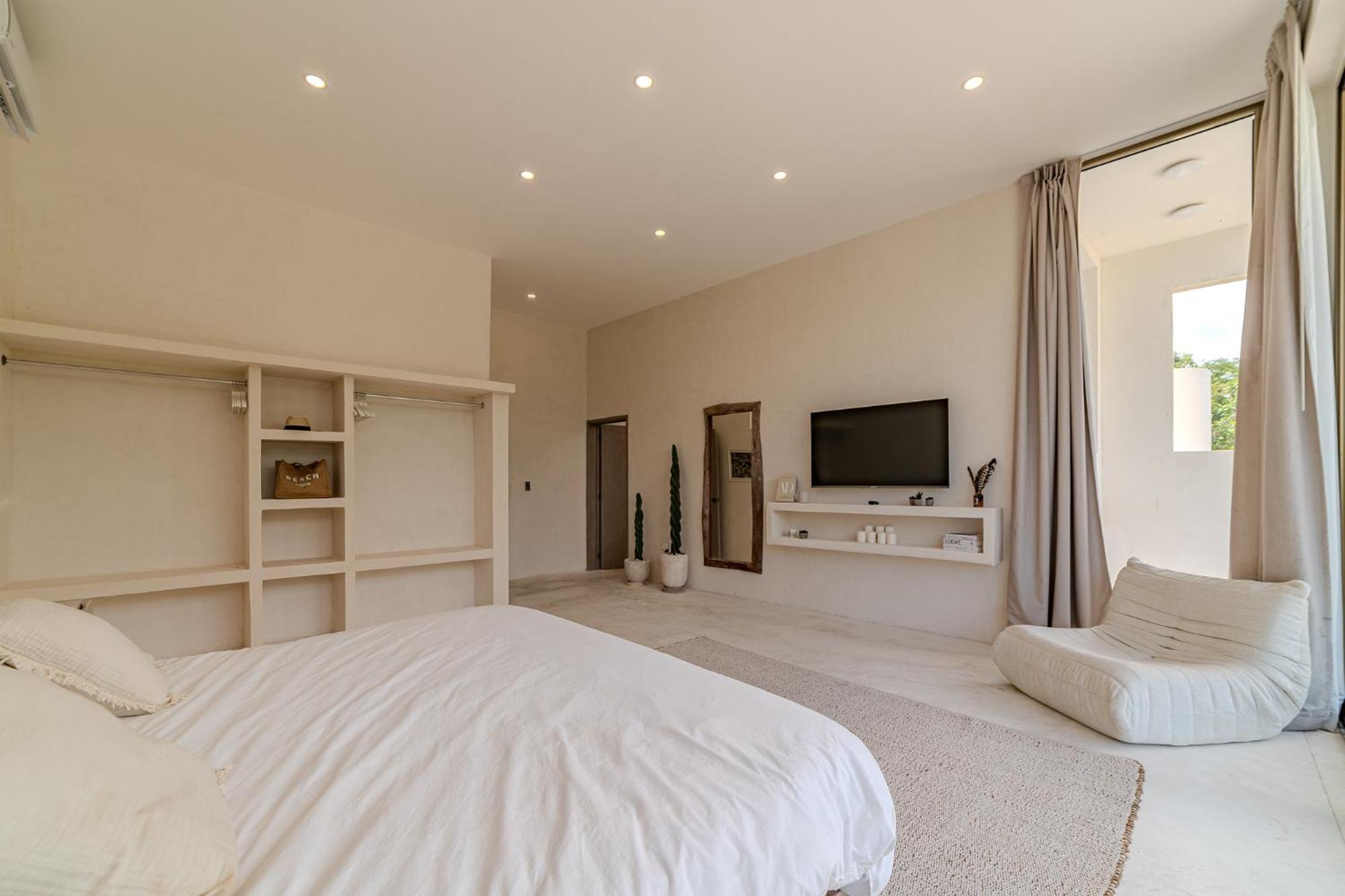 Villa Tulipan Modern 4 bedroom 4 bathroom and private pool