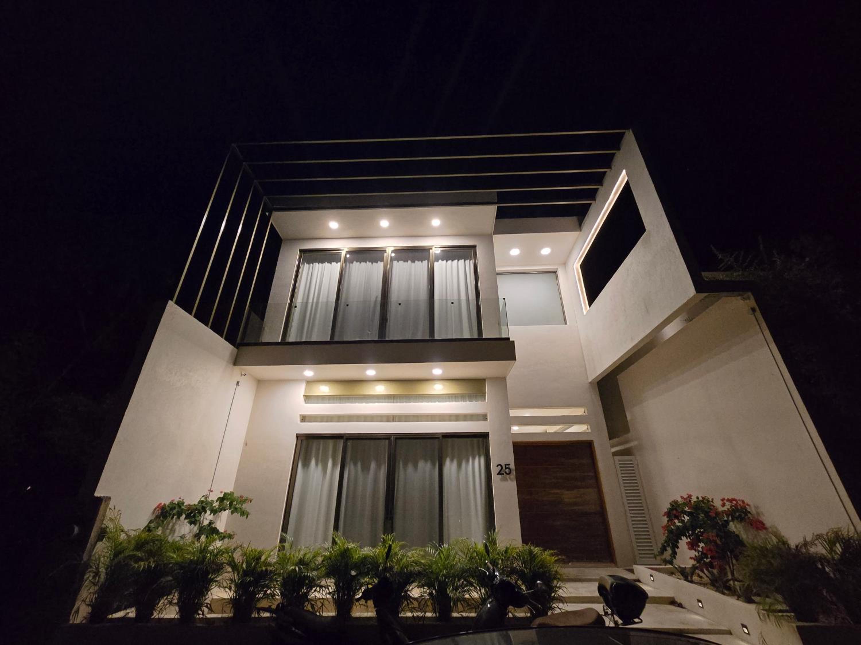 Villa Tulipan Modern 4 bedroom 4 bathroom and private pool