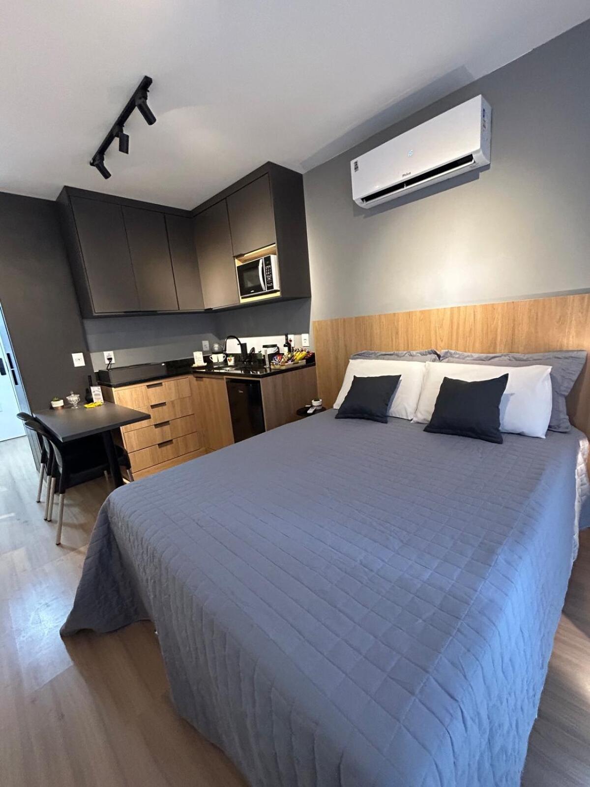 Uni Home 405 - COM ESTACIONAMENTO GRATUITO - Studio moderno e novo perto do MAC - Boa Viagem