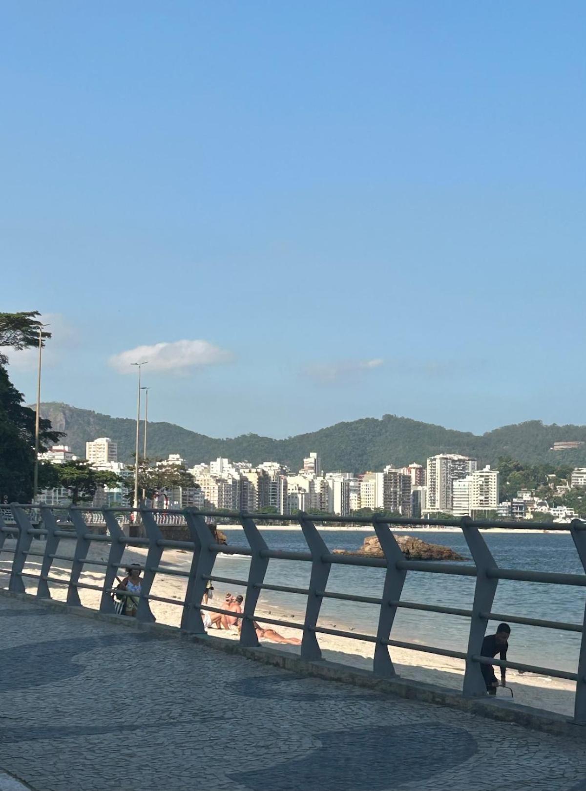 Uni Home 405 - COM ESTACIONAMENTO GRATUITO - Studio moderno e novo perto do MAC - Boa Viagem