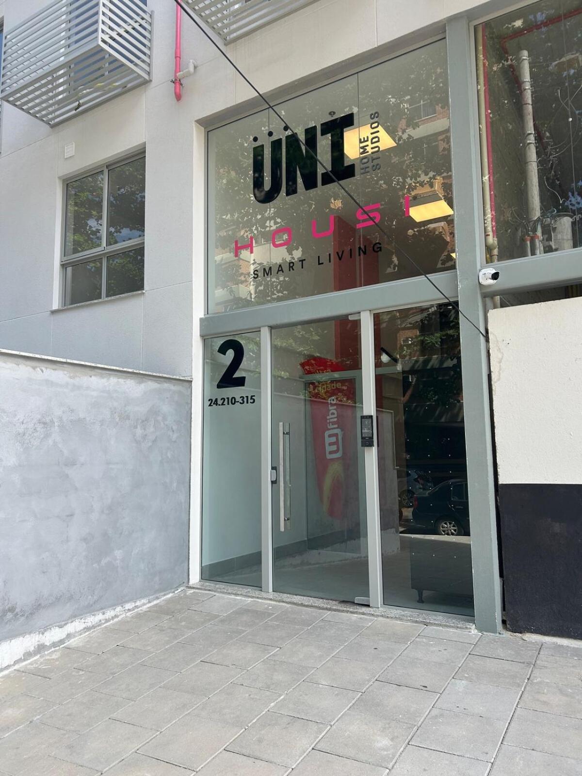 Uni Home 405 - COM ESTACIONAMENTO GRATUITO - Studio moderno e novo perto do MAC - Boa Viagem